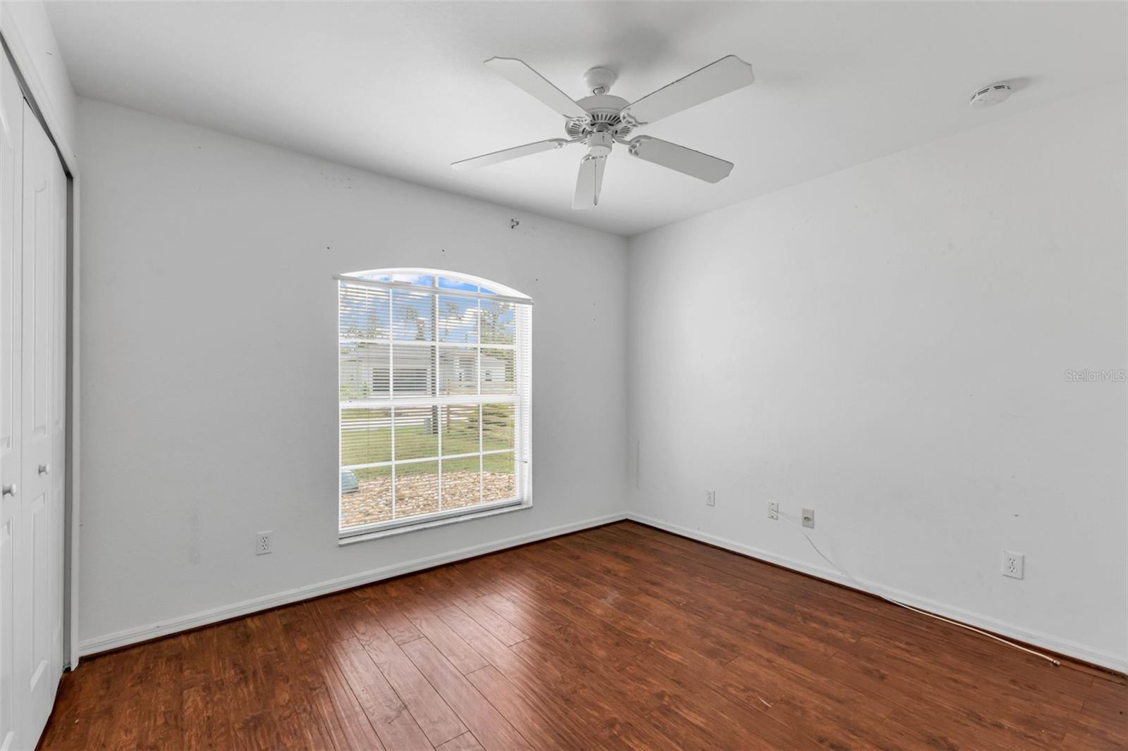 Listing photo id 18 for 1191 Nebraska Lane