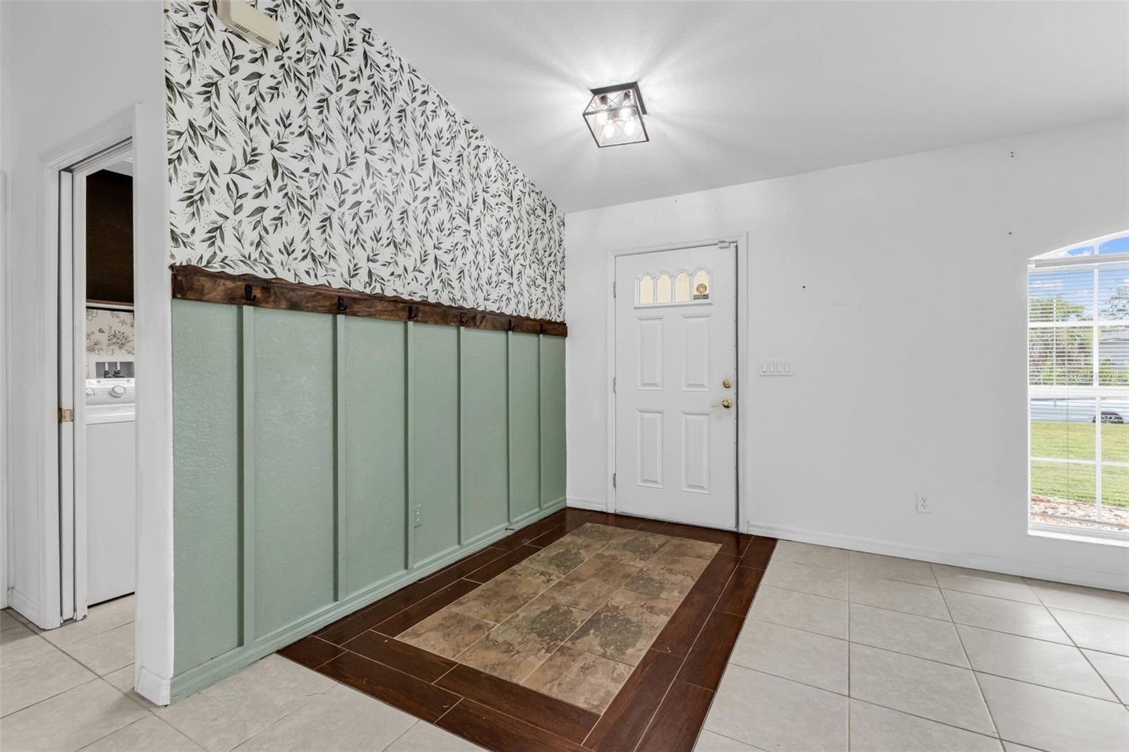 Listing photo id 1 for 1191 Nebraska Lane