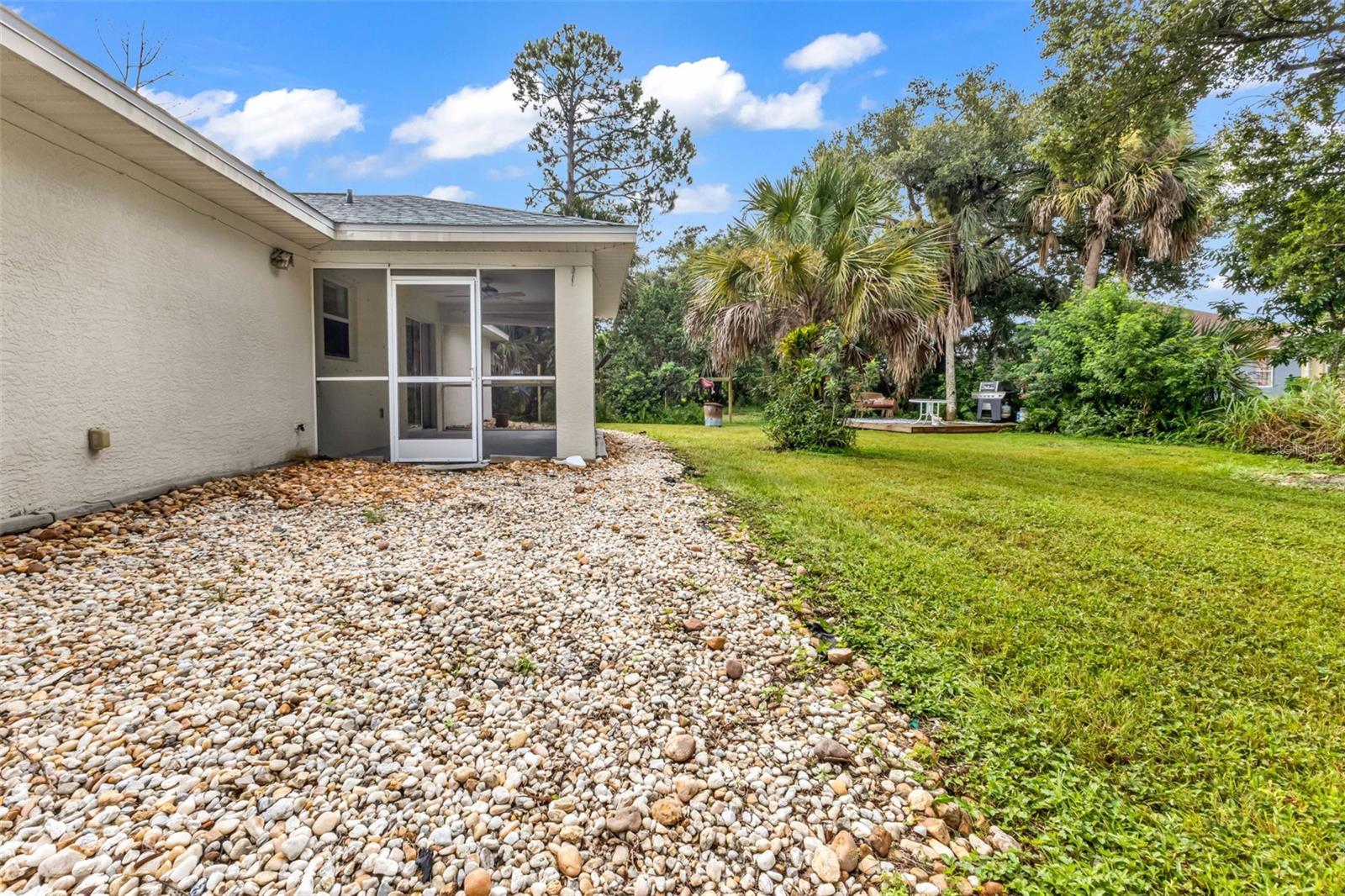 Listing photo id 28 for 1191 Nebraska Lane