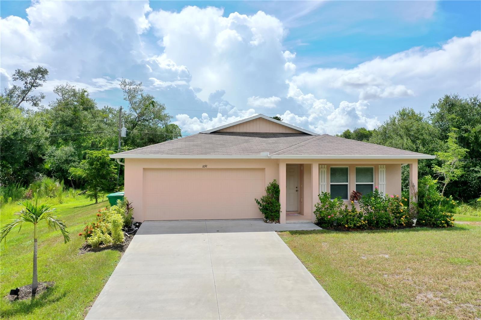 Image 19 of 27 For 1091 Cazenovia Street