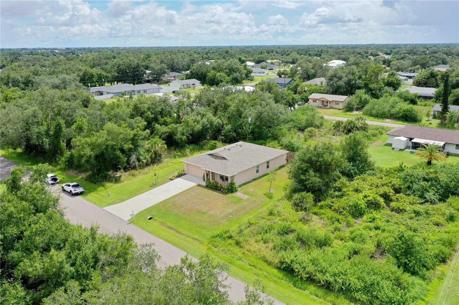 Image 23 of 27 For 1091 Cazenovia Street