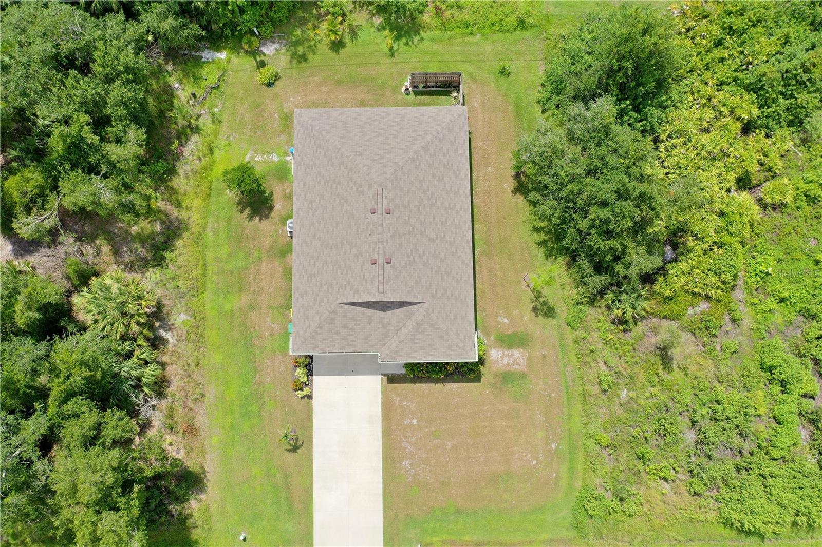 Image 24 of 27 For 1091 Cazenovia Street