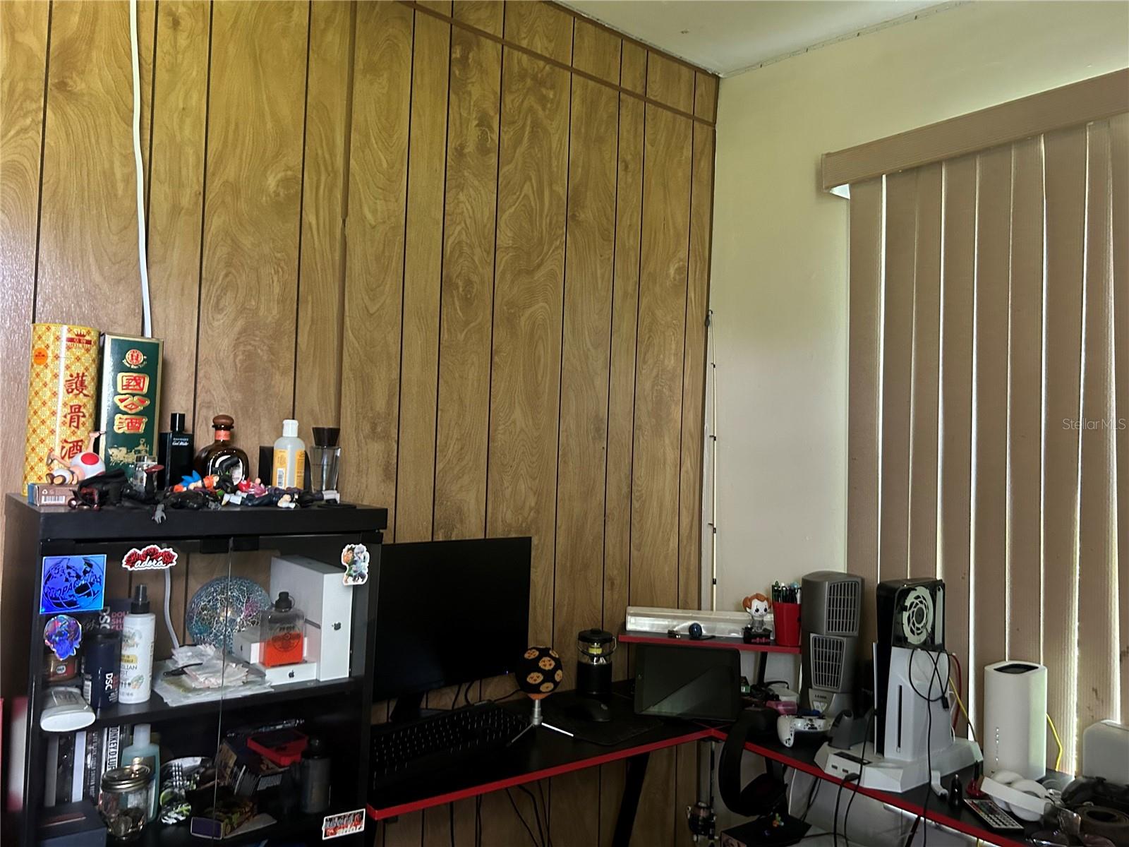 Image 10 of 39 For 2678 Rock Creek Drive