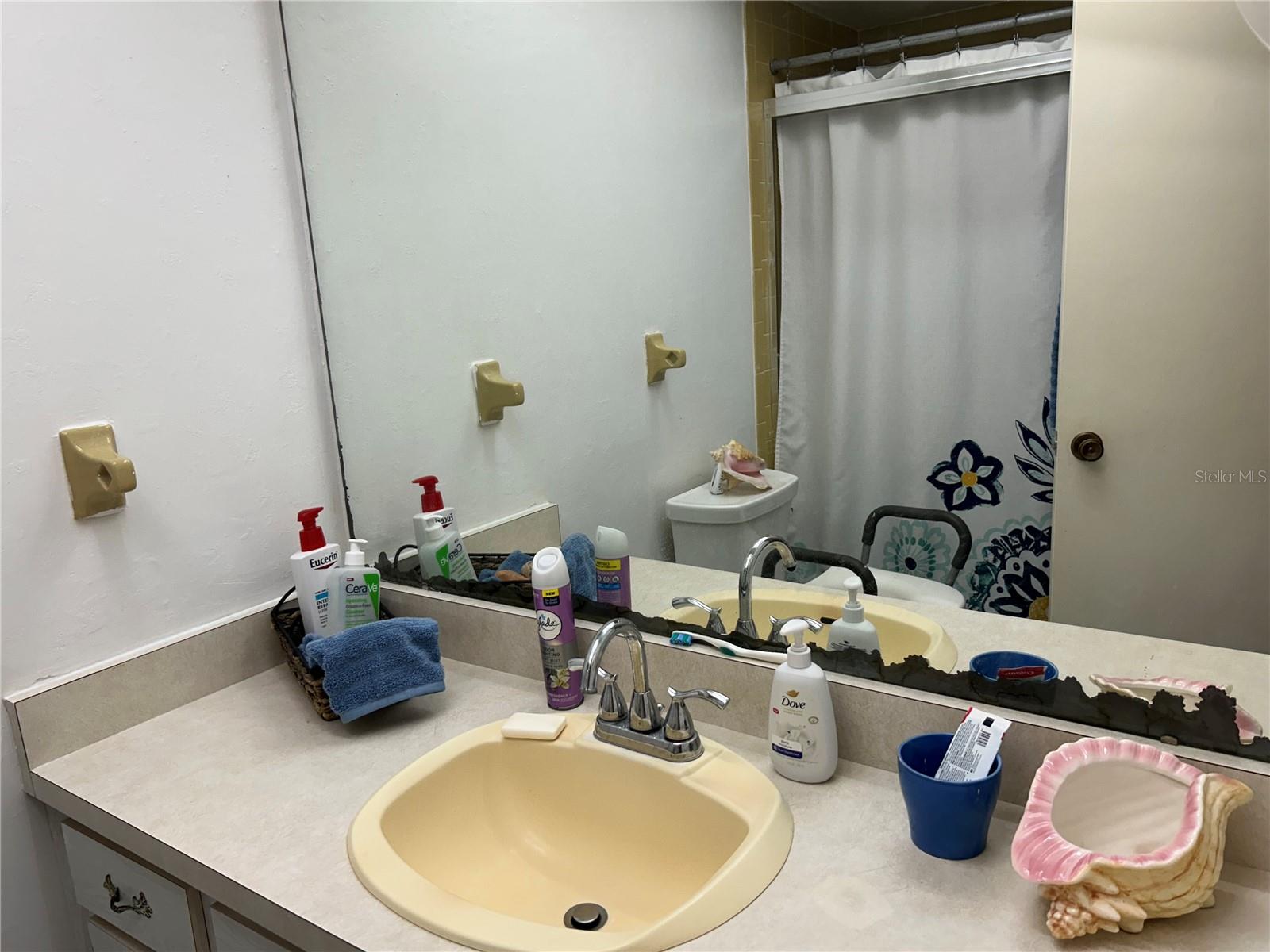 Image 15 of 39 For 2678 Rock Creek Drive