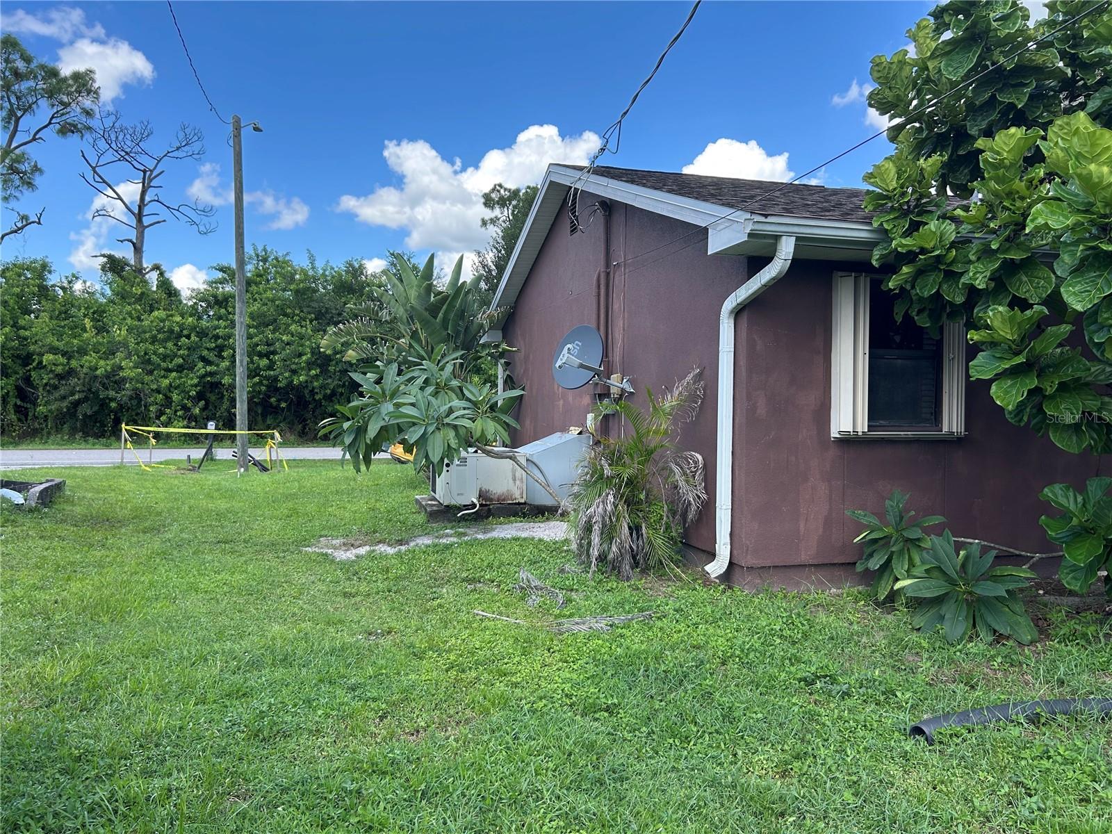 Image 3 of 39 For 2678 Rock Creek Drive