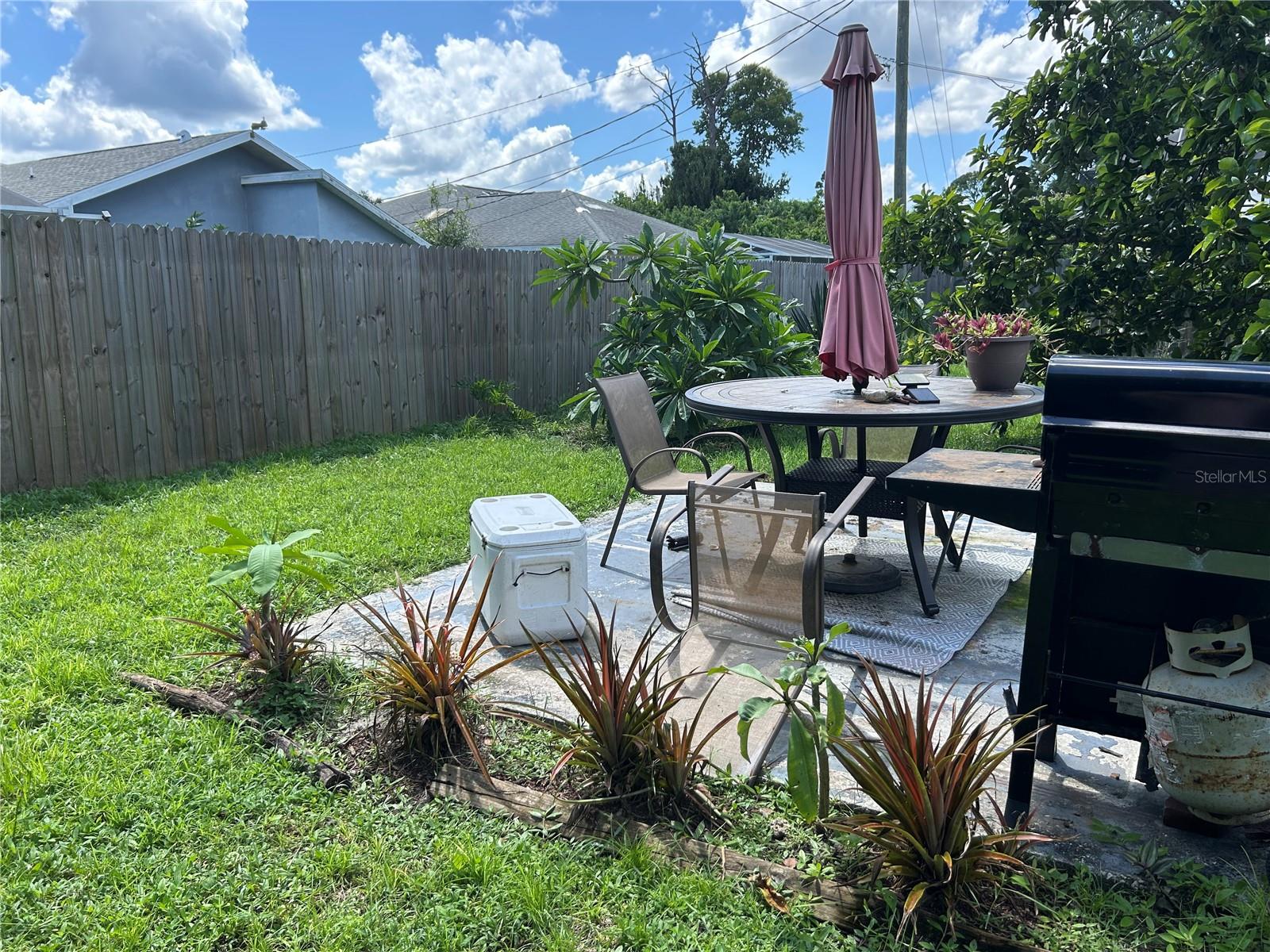 Image 4 of 39 For 2678 Rock Creek Drive