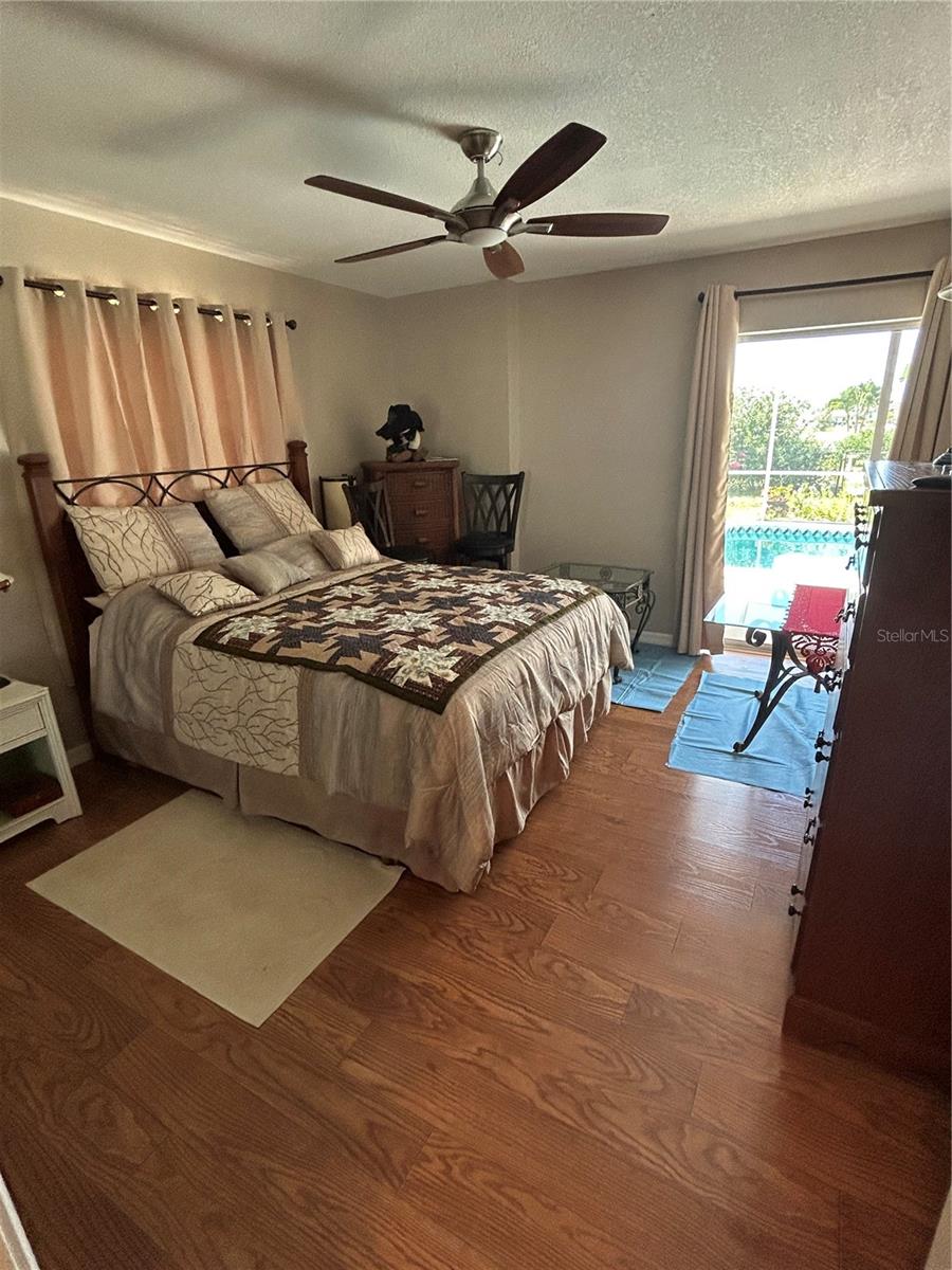 Image 11 of 21 For 579 Lakemont