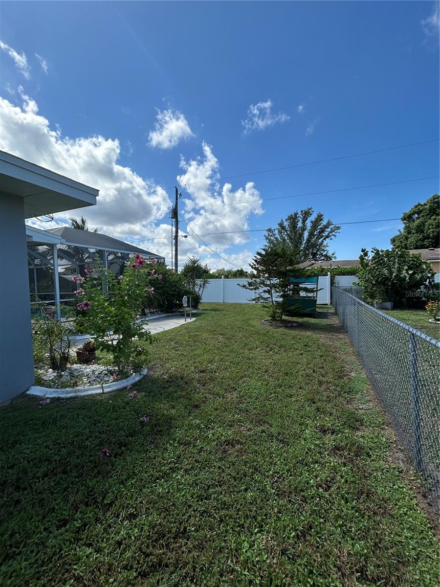 Image 21 of 21 For 579 Lakemont