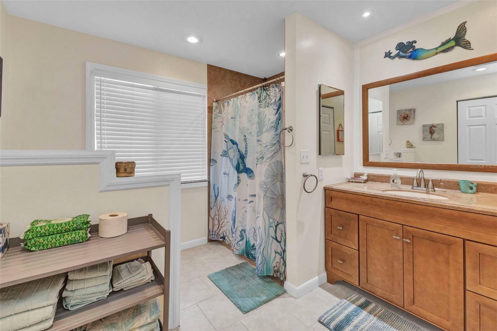 Image 16 of 45 For 12031 Hunter Avenue