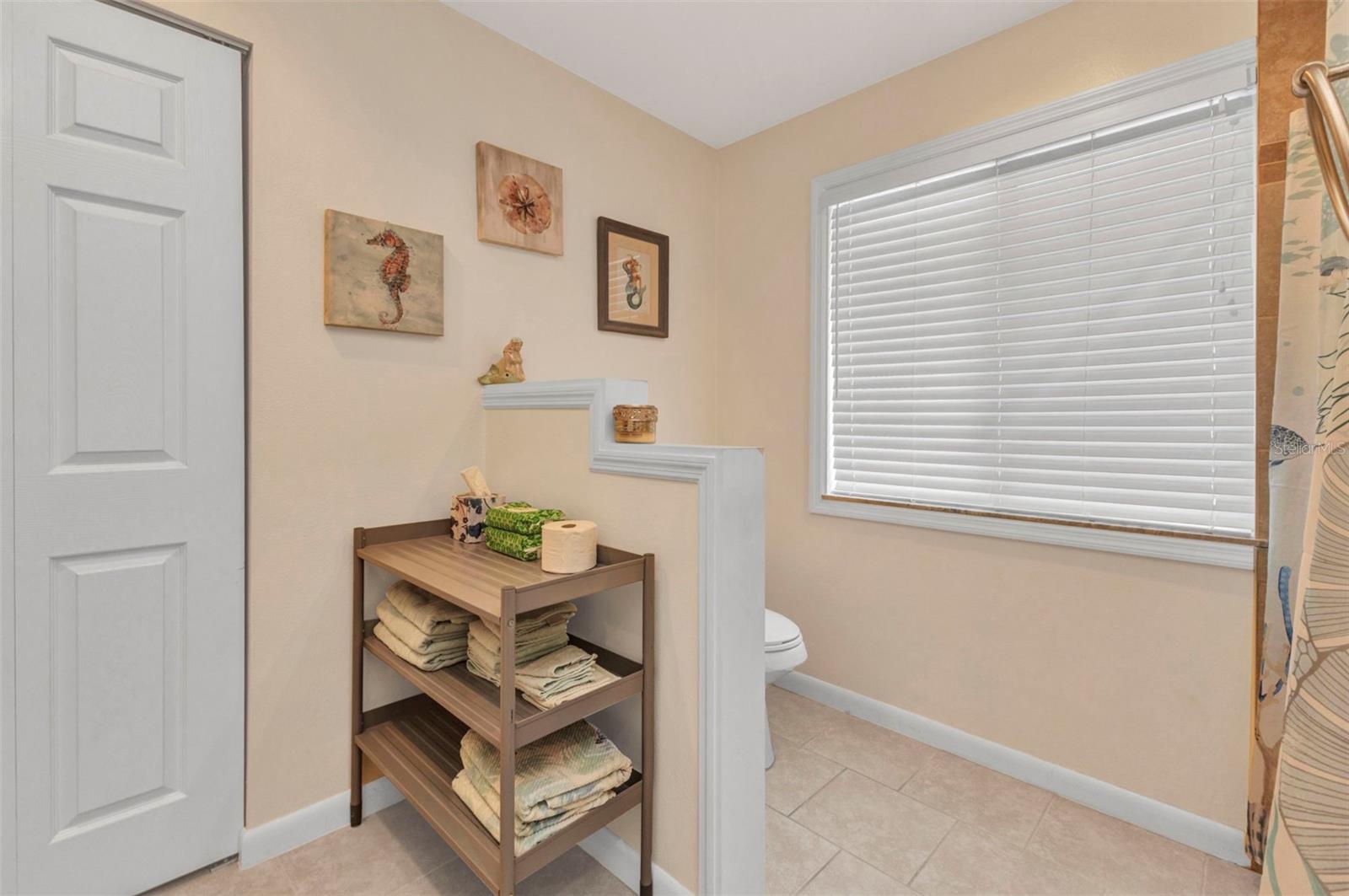 Image 17 of 45 For 12031 Hunter Avenue