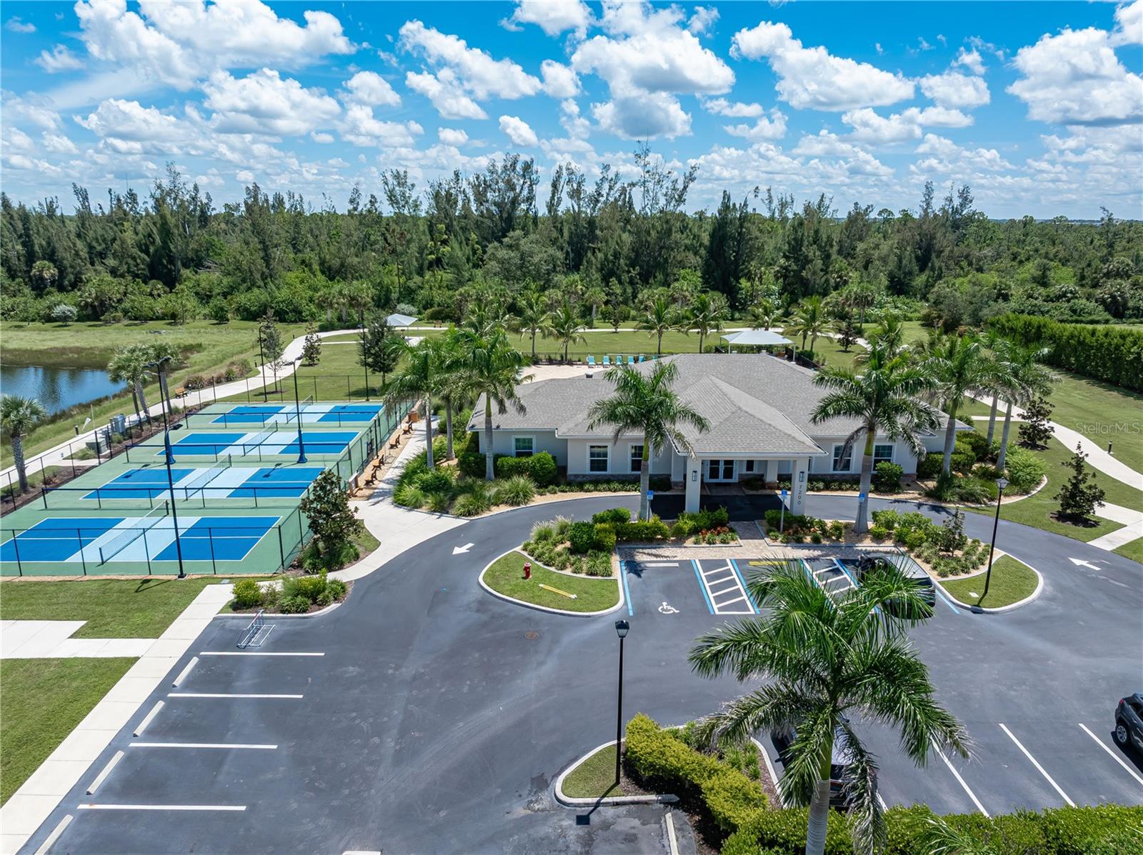Image 11 of 73 For 7740 Mikasa Drive