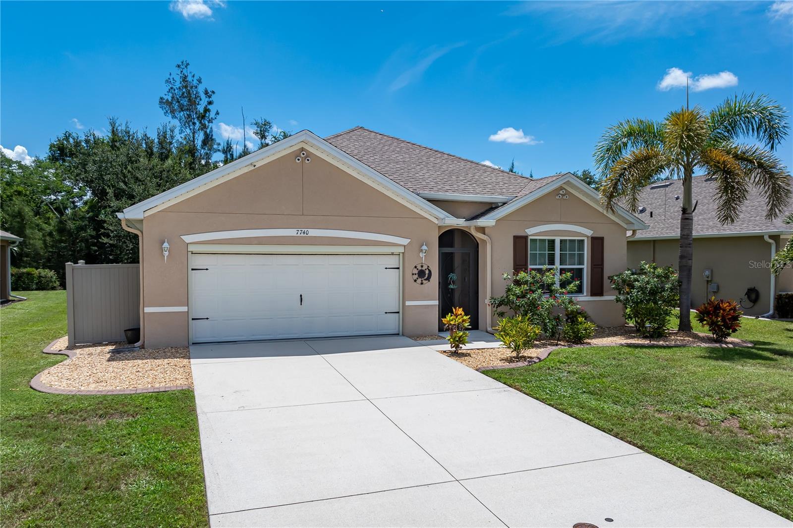 Image 16 of 73 For 7740 Mikasa Drive