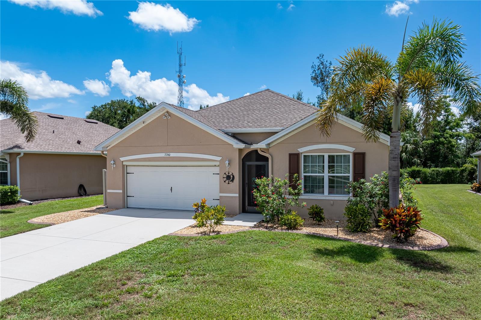 Image 17 of 73 For 7740 Mikasa Drive