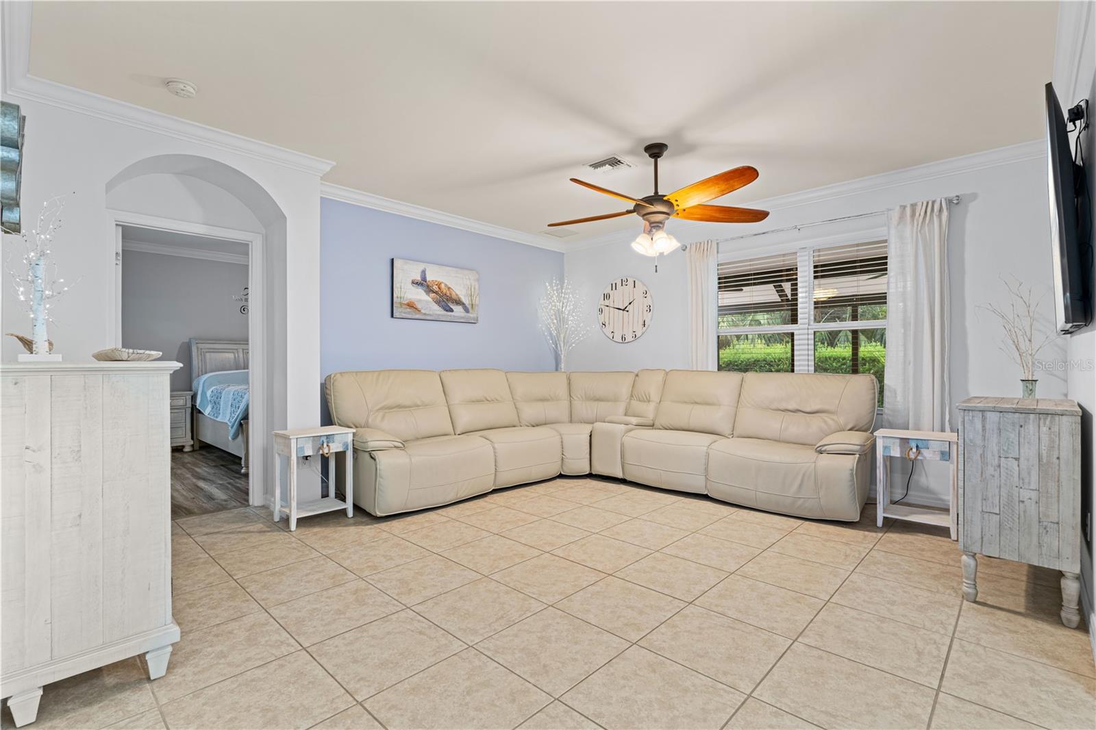 Image 22 of 73 For 7740 Mikasa Drive