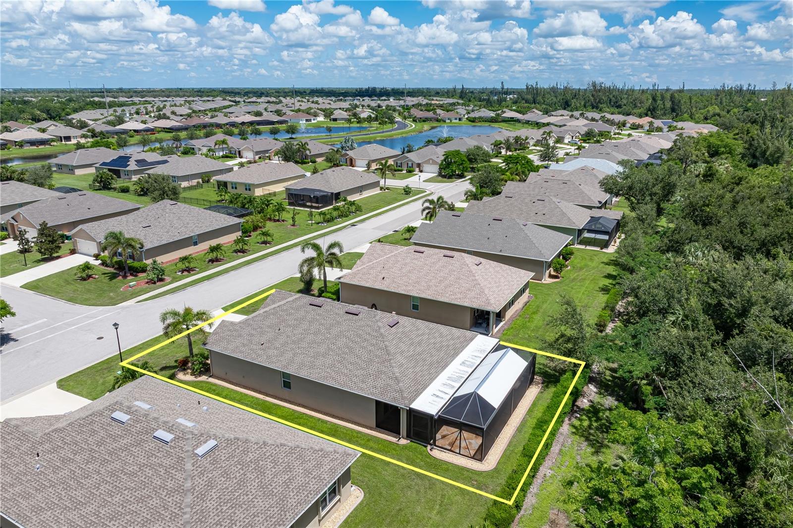 Image 4 of 73 For 7740 Mikasa Drive