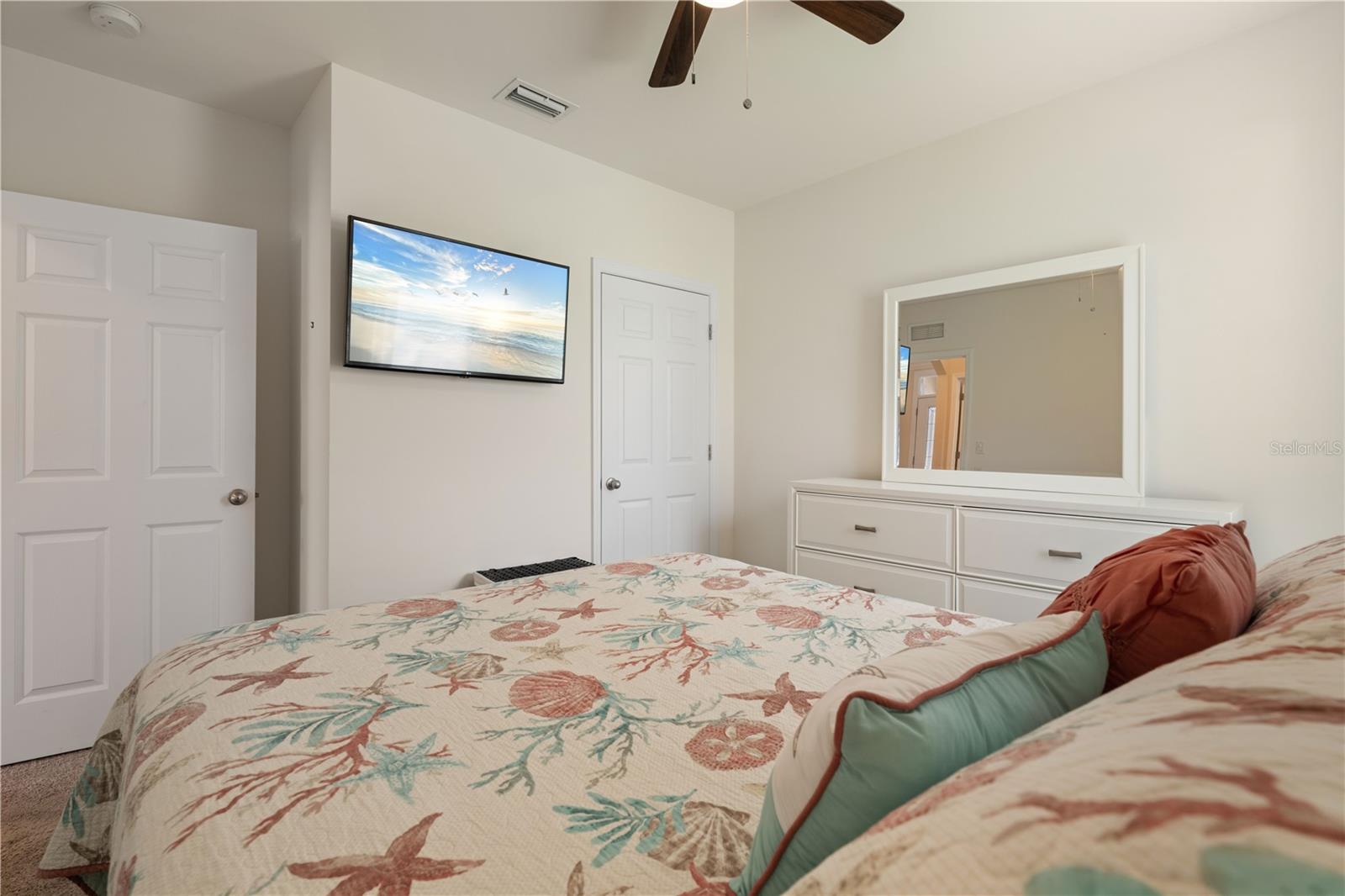 Image 40 of 73 For 7740 Mikasa Drive