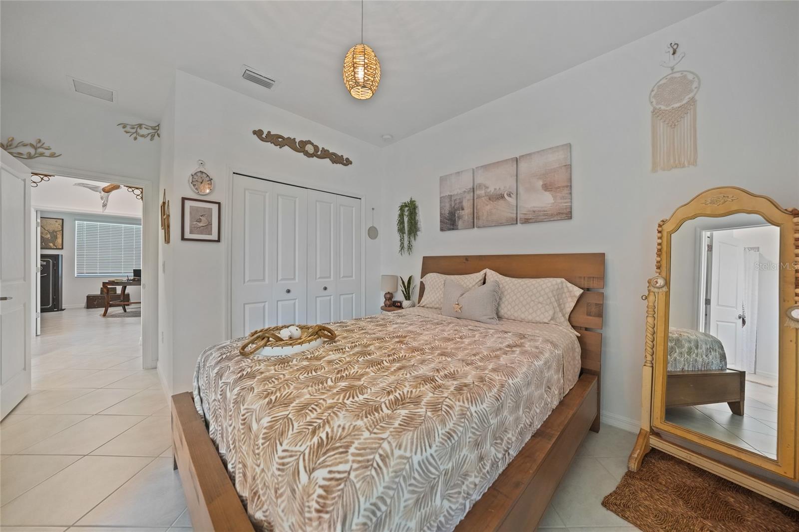 Image 16 of 38 For 1860 Isles Road