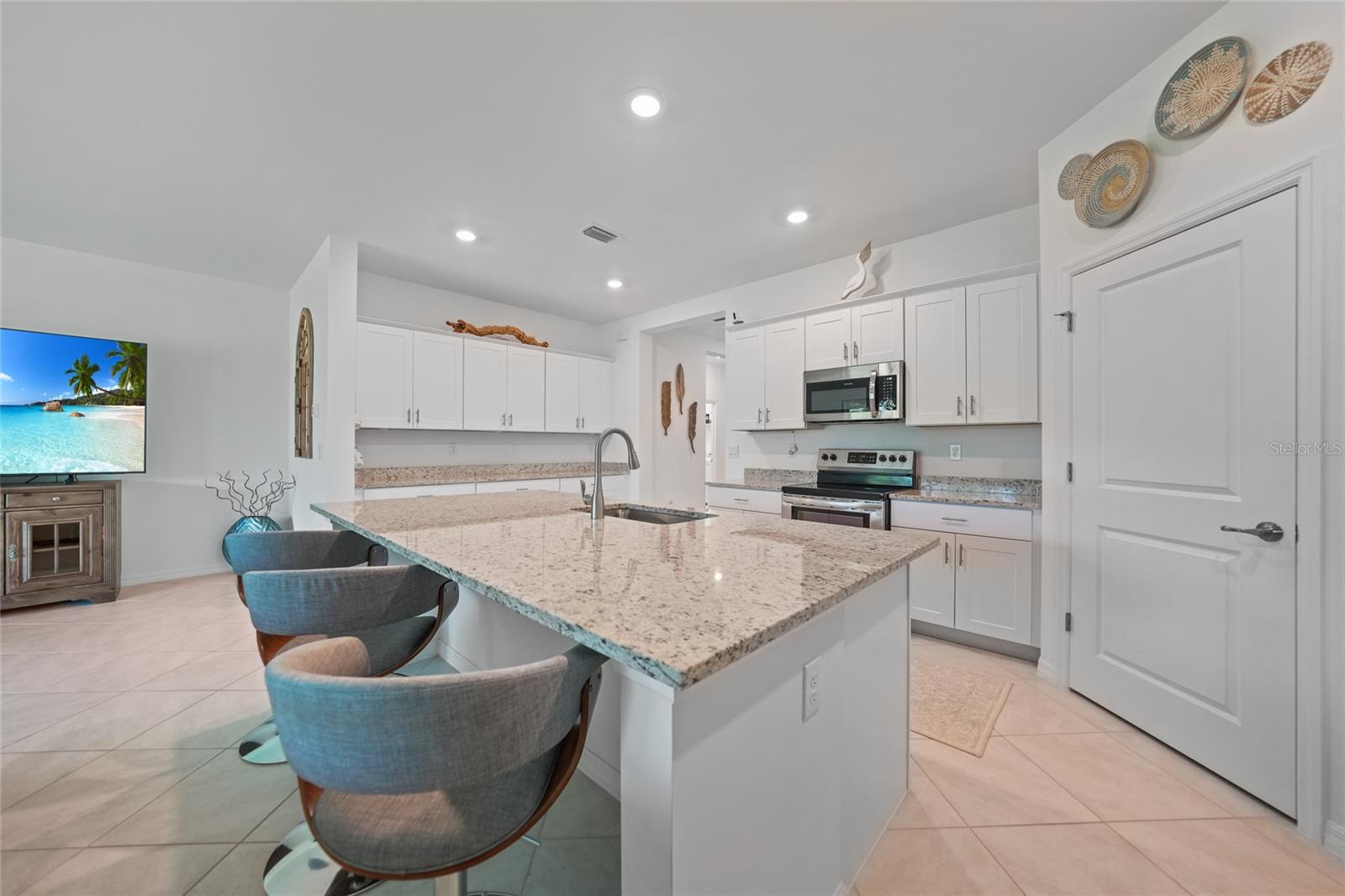 Image 9 of 38 For 1860 Isles Road