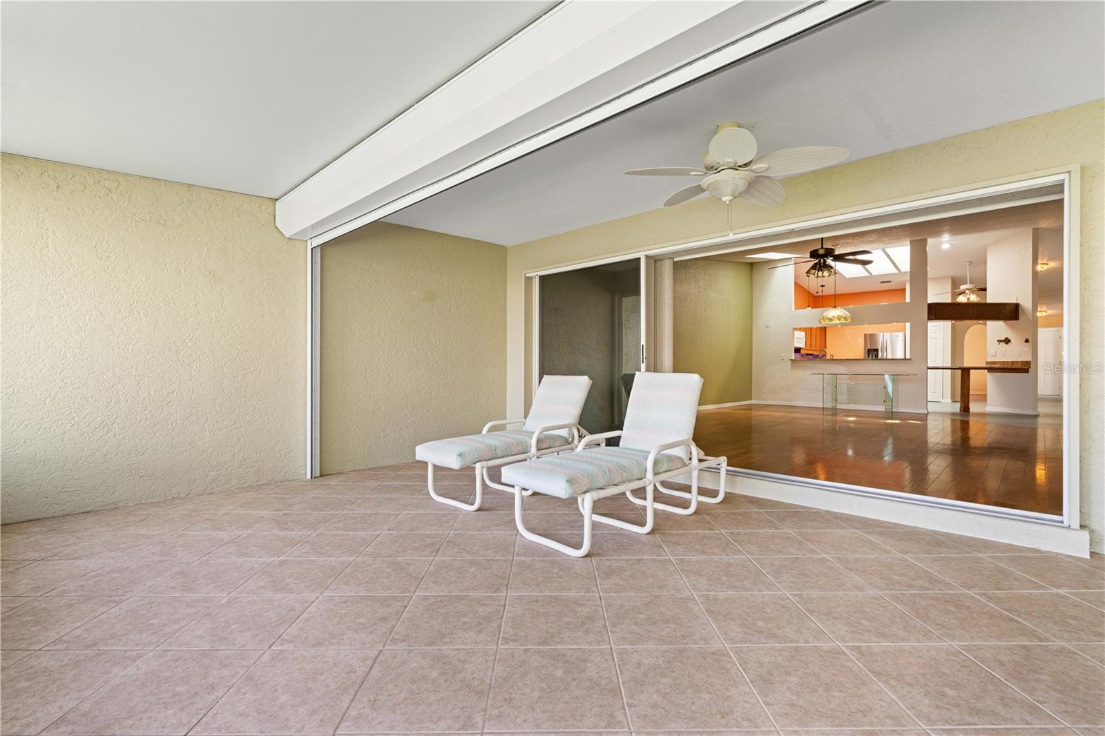Image 50 of 65 For 2521 Marion Avenue 111