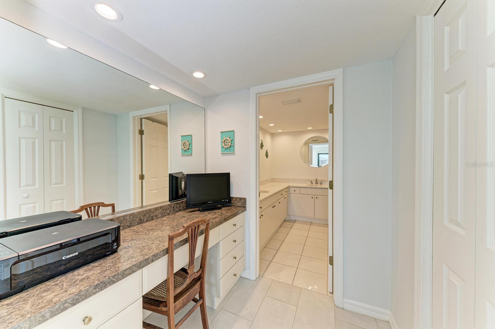 Image 12 of 23 For 601 Shreve Street 46a