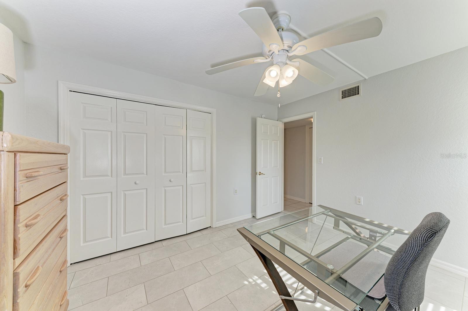 Image 16 of 23 For 601 Shreve Street 46a