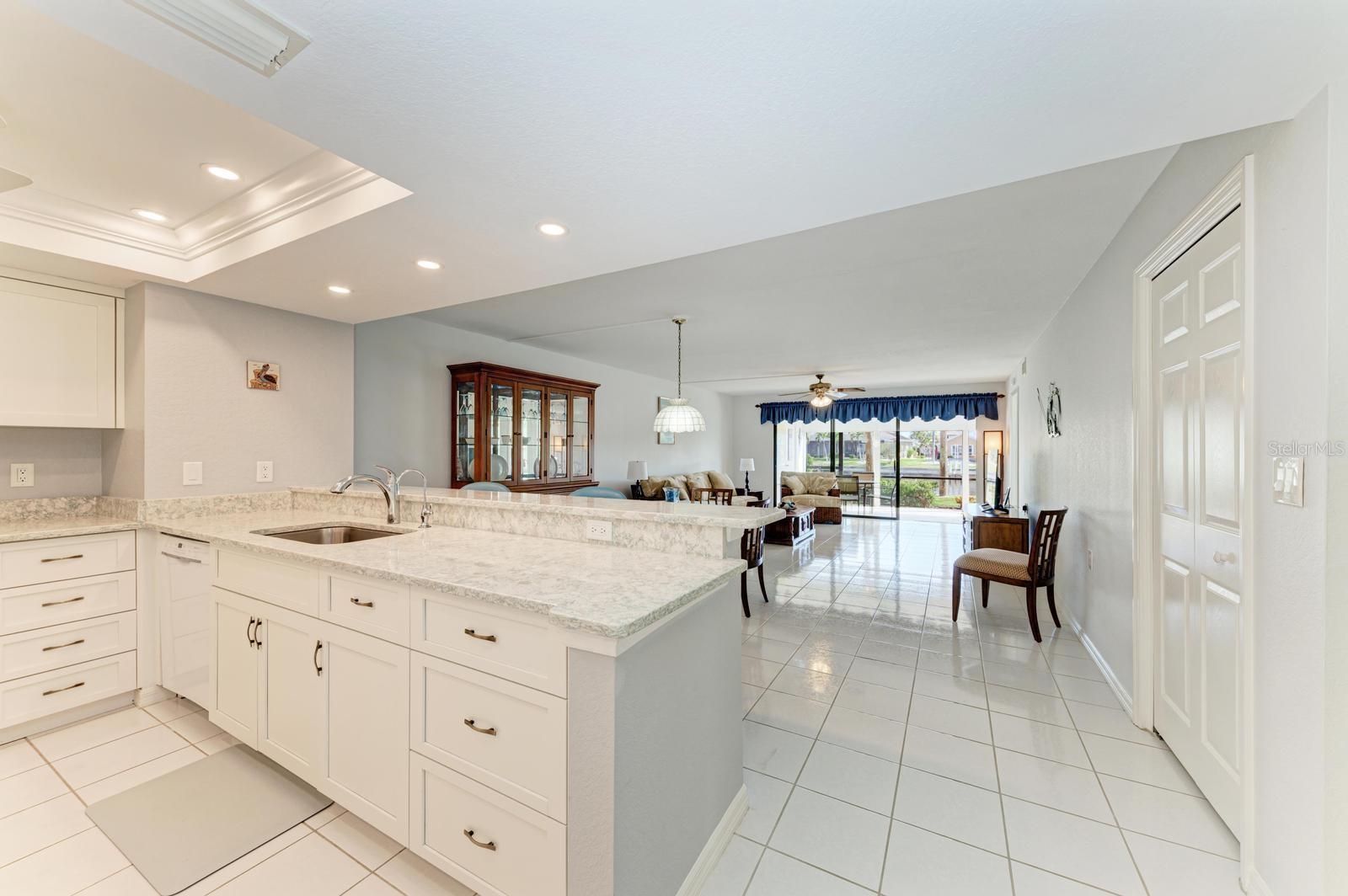 Image 2 of 23 For 601 Shreve Street 46a