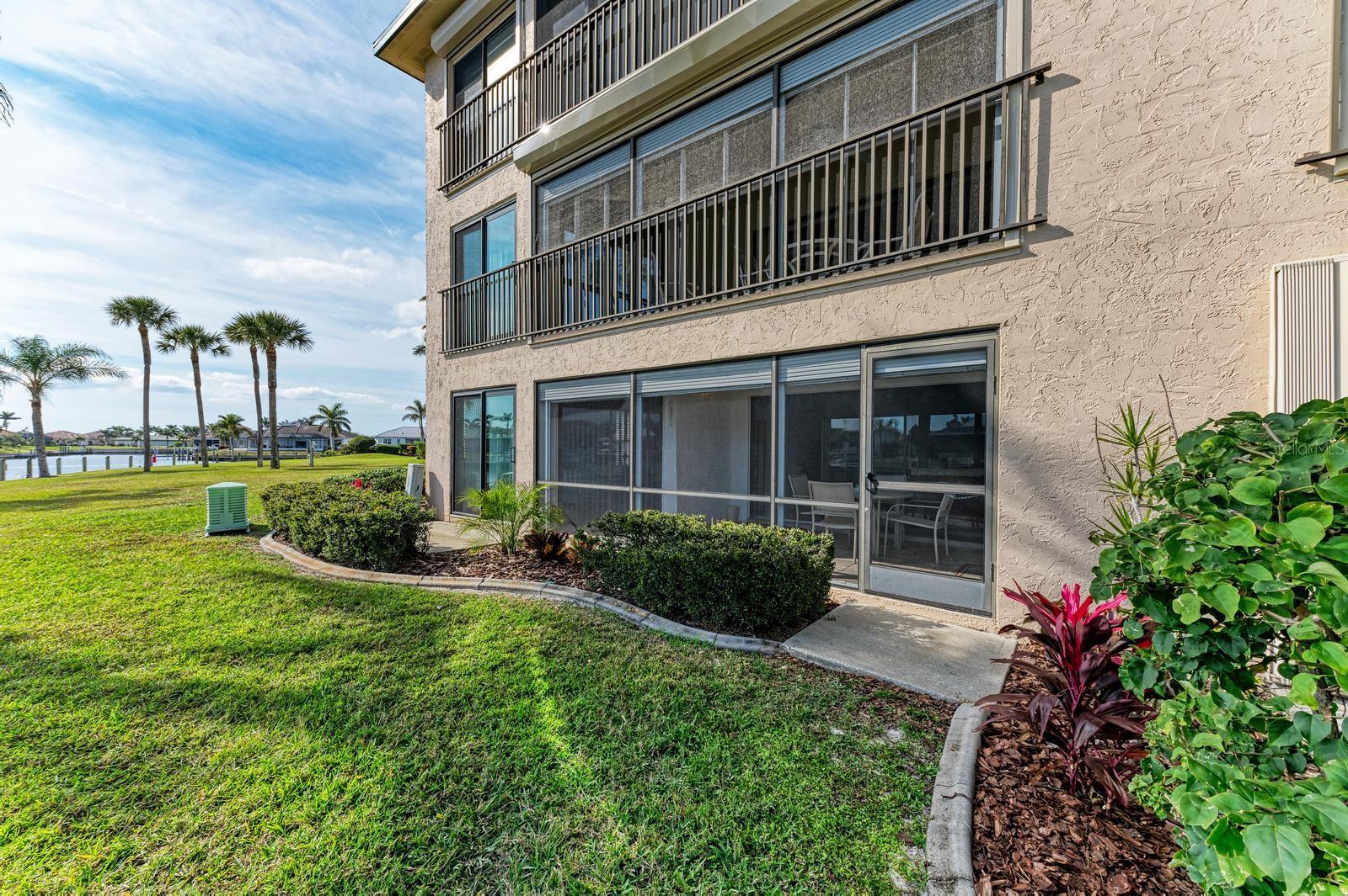 Image 21 of 23 For 601 Shreve Street 46a