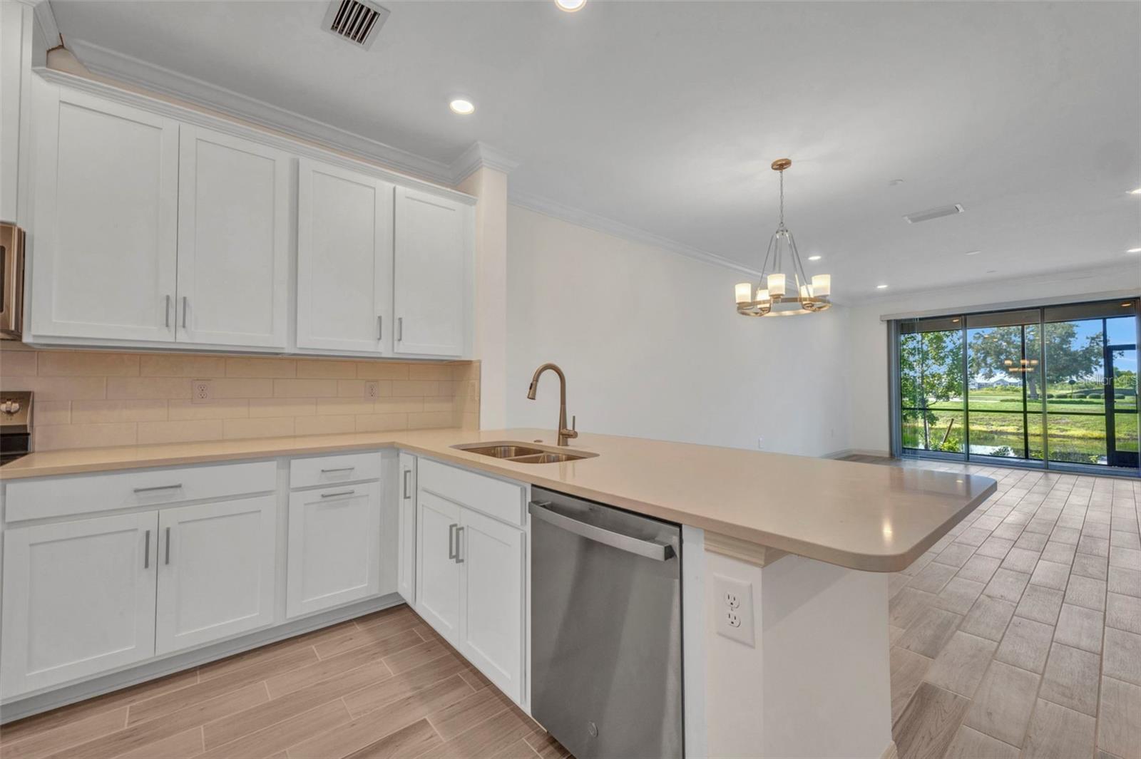 Image 17 of 60 For 23819 Collina Way 102