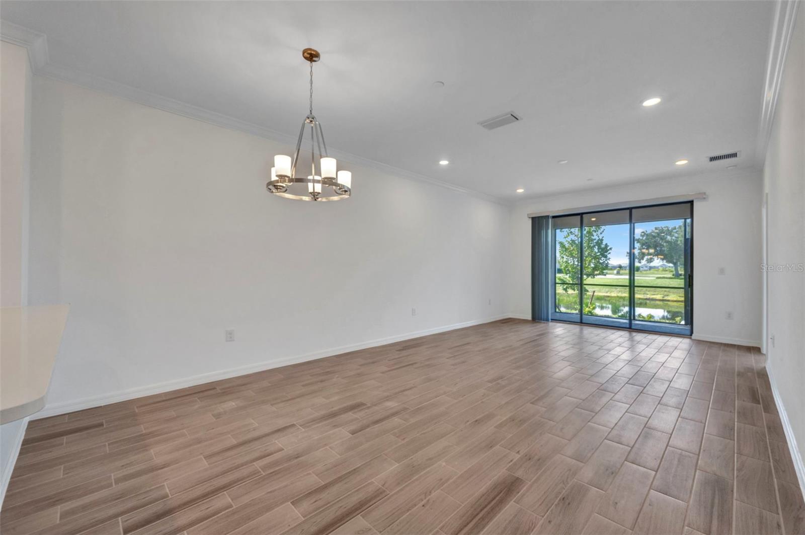 Image 24 of 60 For 23819 Collina Way 102