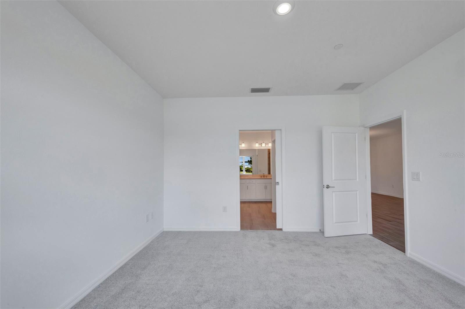 Image 30 of 60 For 23819 Collina Way 102