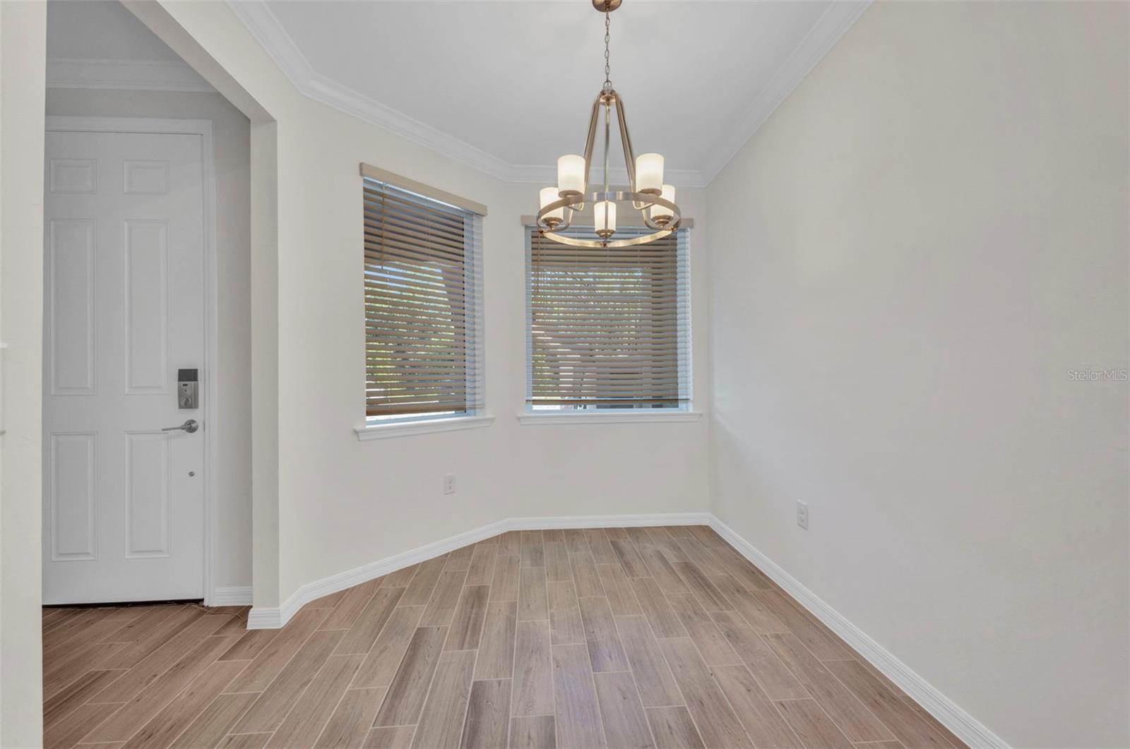 Image 8 of 60 For 23819 Collina Way 102