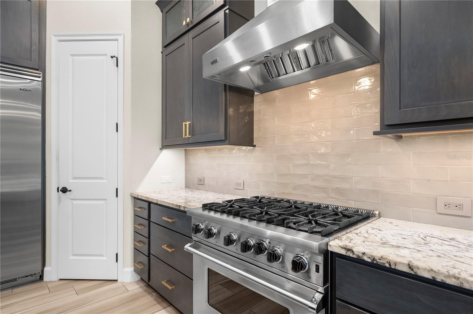 Image 23 of 89 For 500 Woodstork Lane