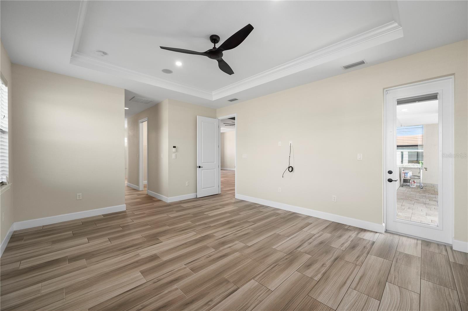 Image 29 of 89 For 500 Woodstork Lane