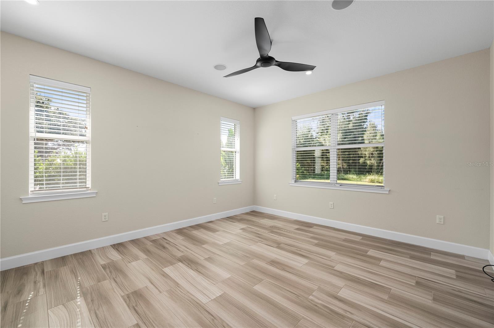 Image 44 of 89 For 500 Woodstork Lane