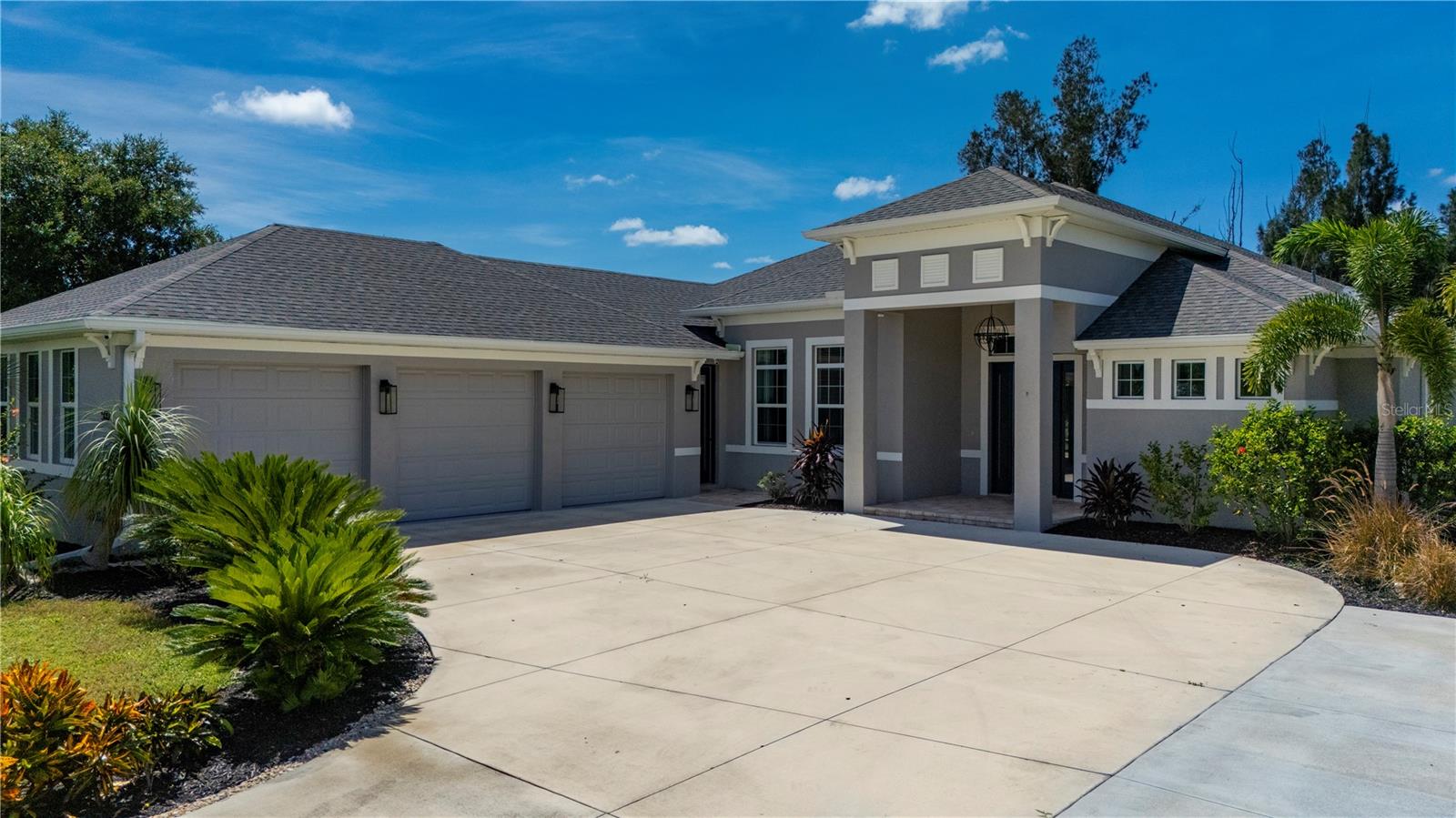 Image 5 of 89 For 500 Woodstork Lane