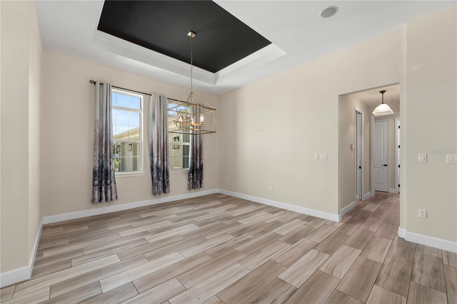 Image 9 of 89 For 500 Woodstork Lane