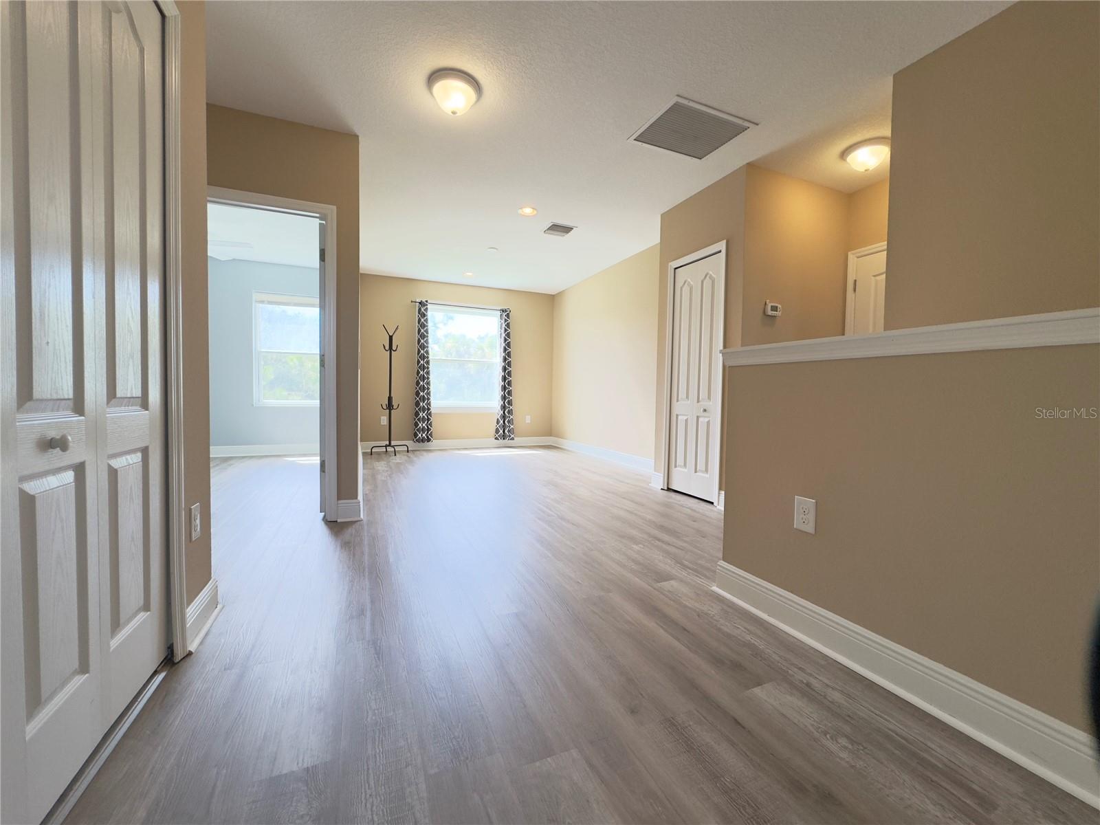 Image 27 of 75 For 12688 Sagewood Drive
