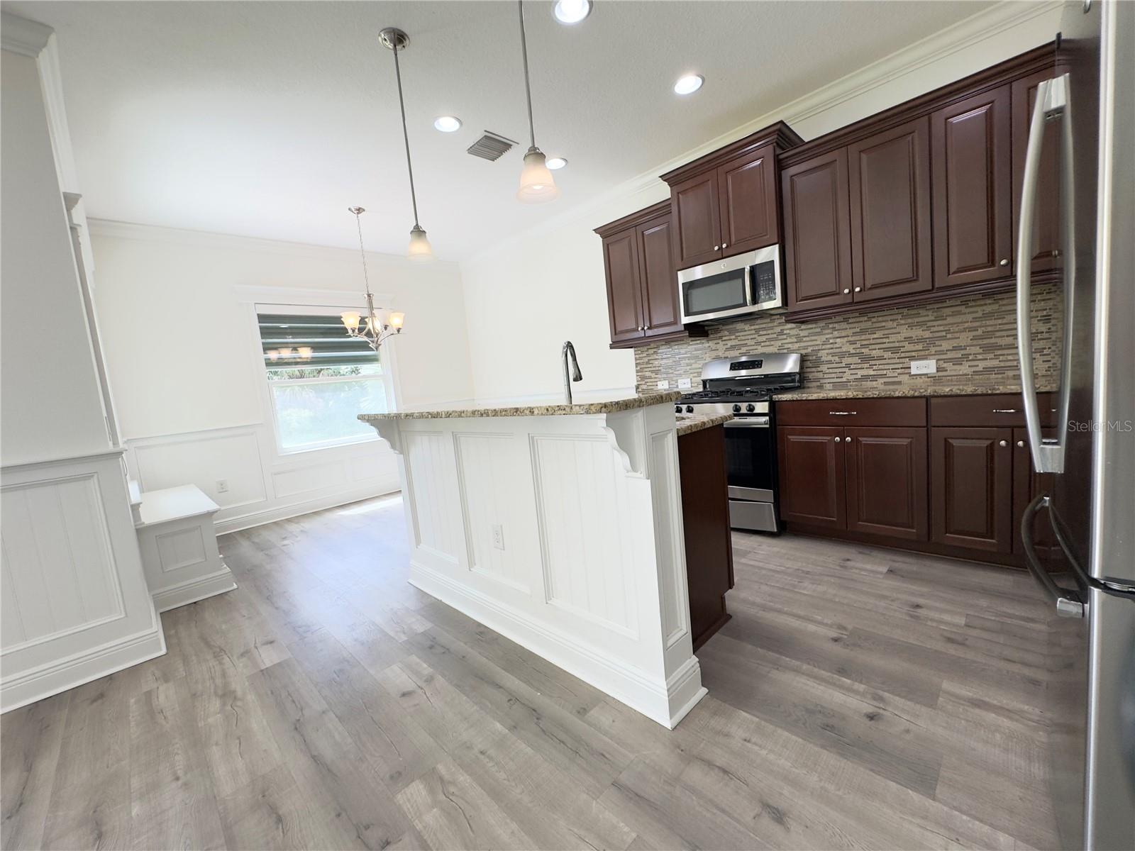 Image 4 of 75 For 12688 Sagewood Drive