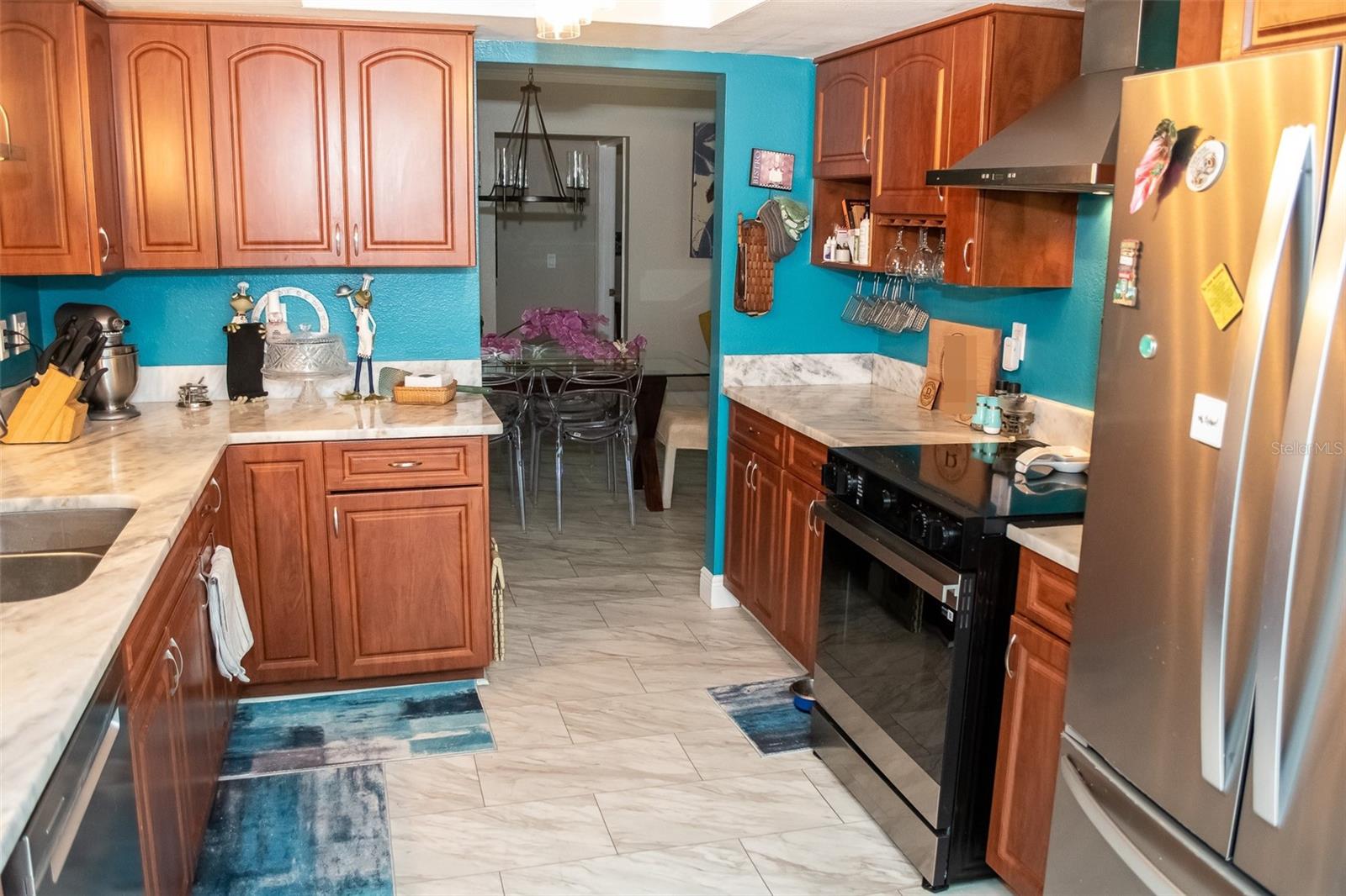Image 11 of 44 For 23155 Maclellan Avenue