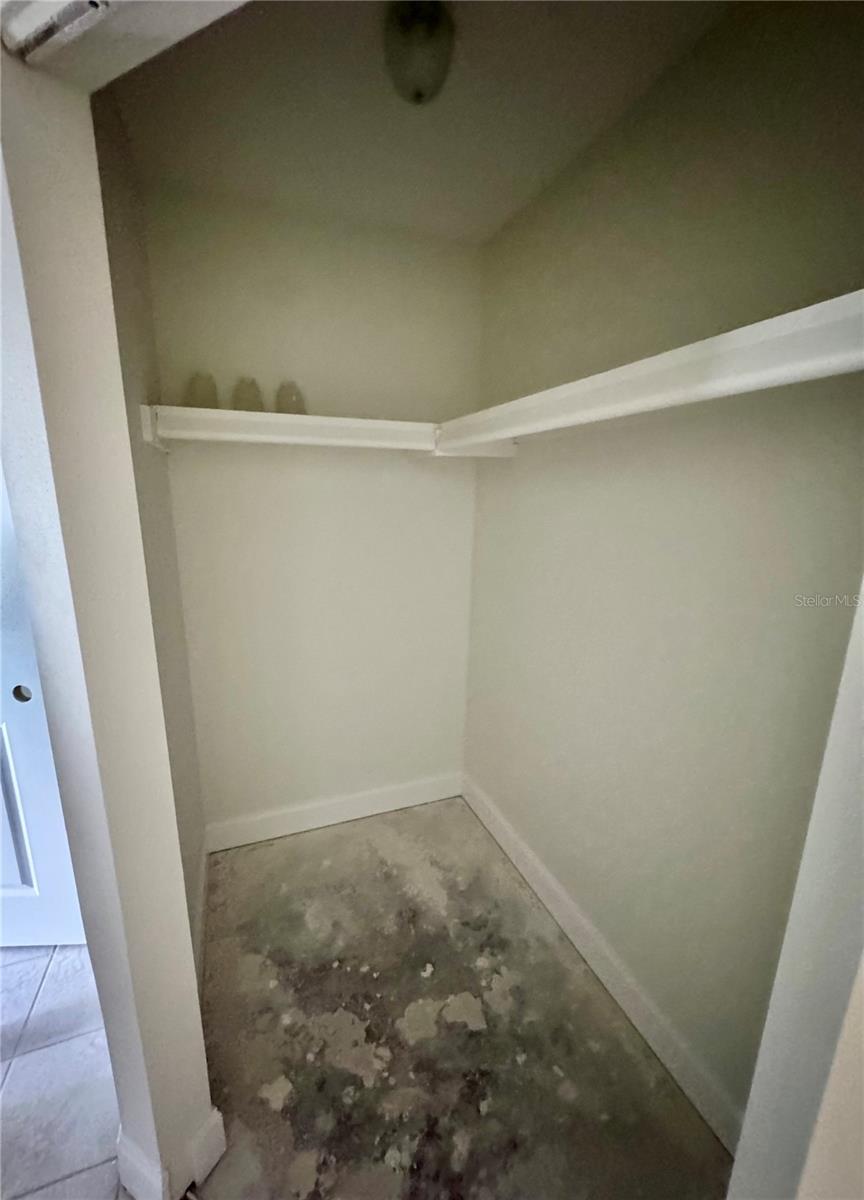 Image 13 of 44 For 22333 Edgewater Drive C2