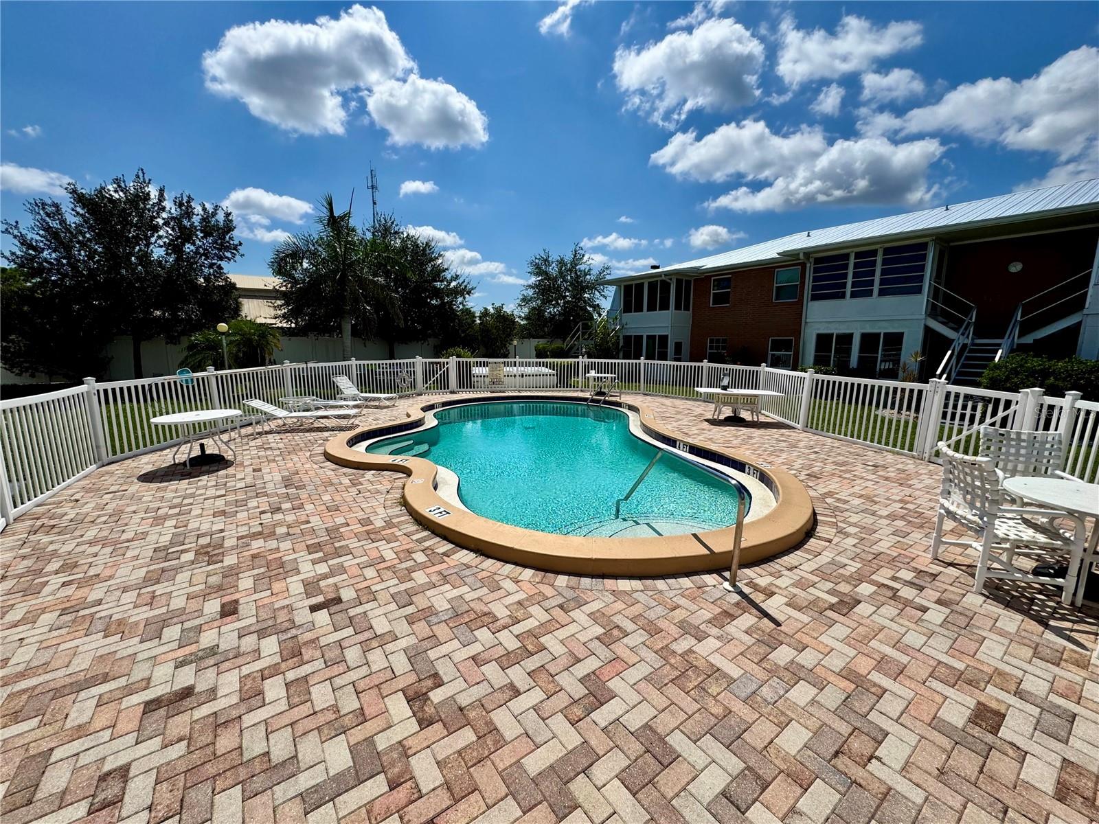 Image 22 of 44 For 22333 Edgewater Drive C2
