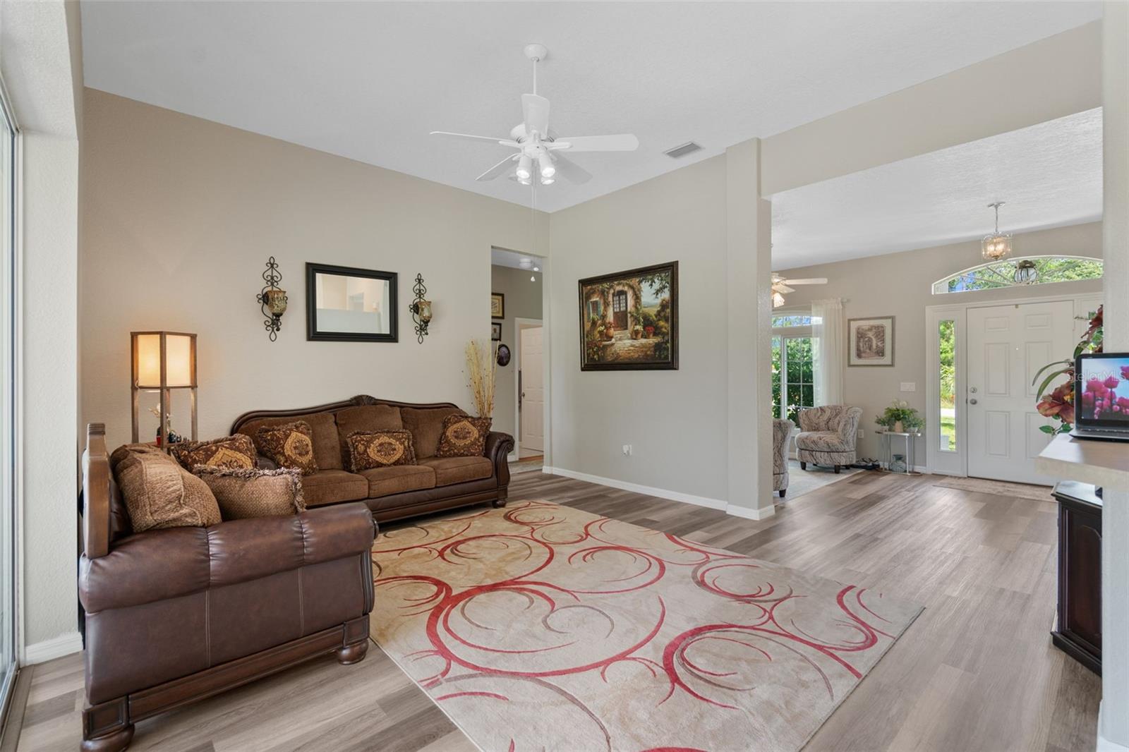 Image 18 of 45 For 1084 Hillsborough Boulevard