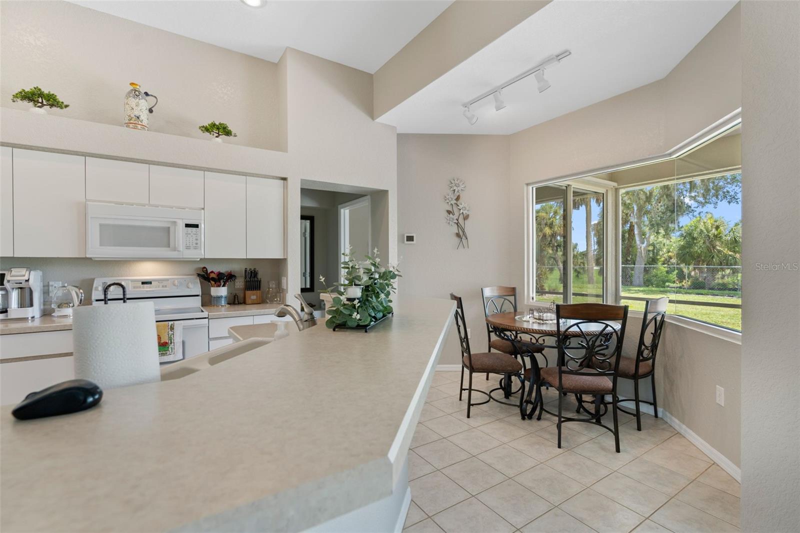 Image 19 of 45 For 1084 Hillsborough Boulevard