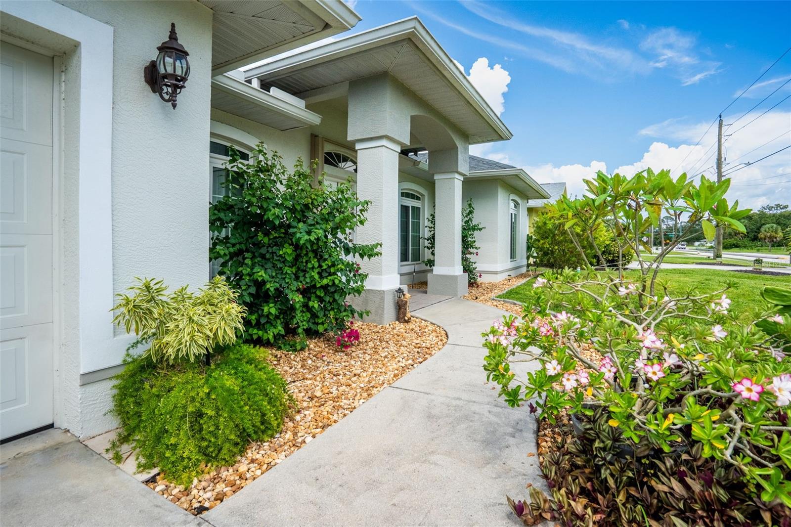 Image 2 of 45 For 1084 Hillsborough Boulevard