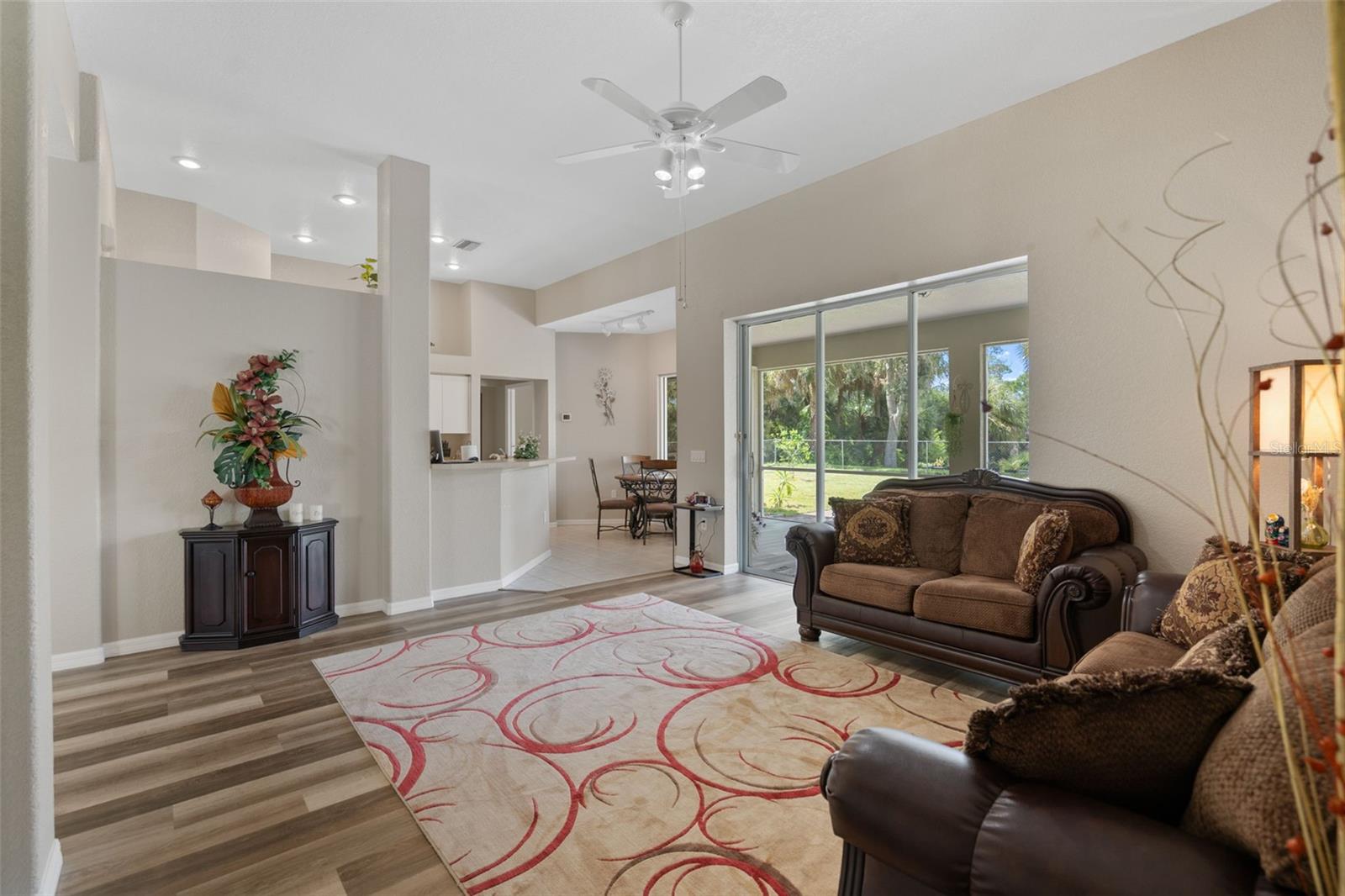 Image 21 of 45 For 1084 Hillsborough Boulevard