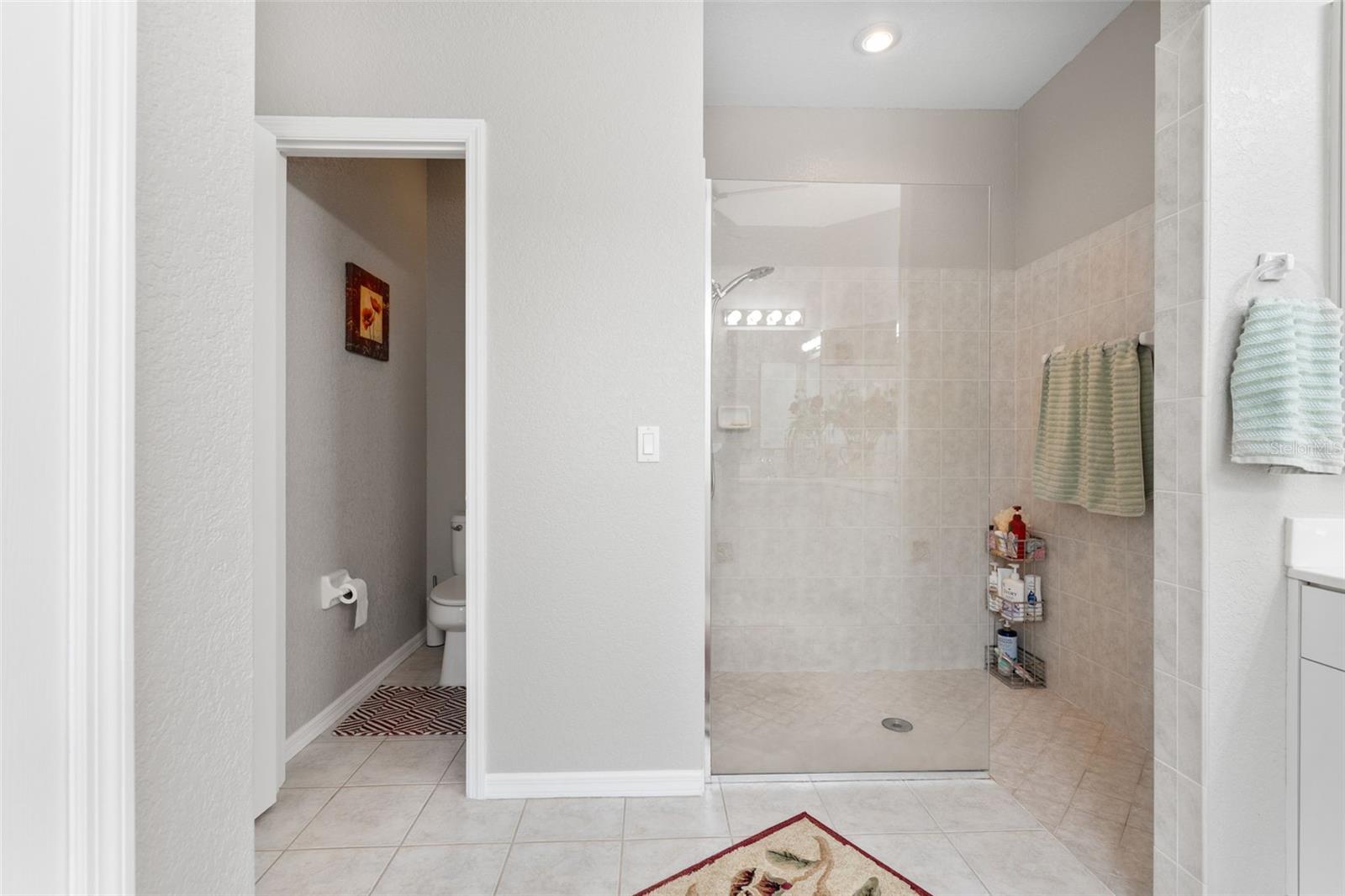 Image 29 of 45 For 1084 Hillsborough Boulevard