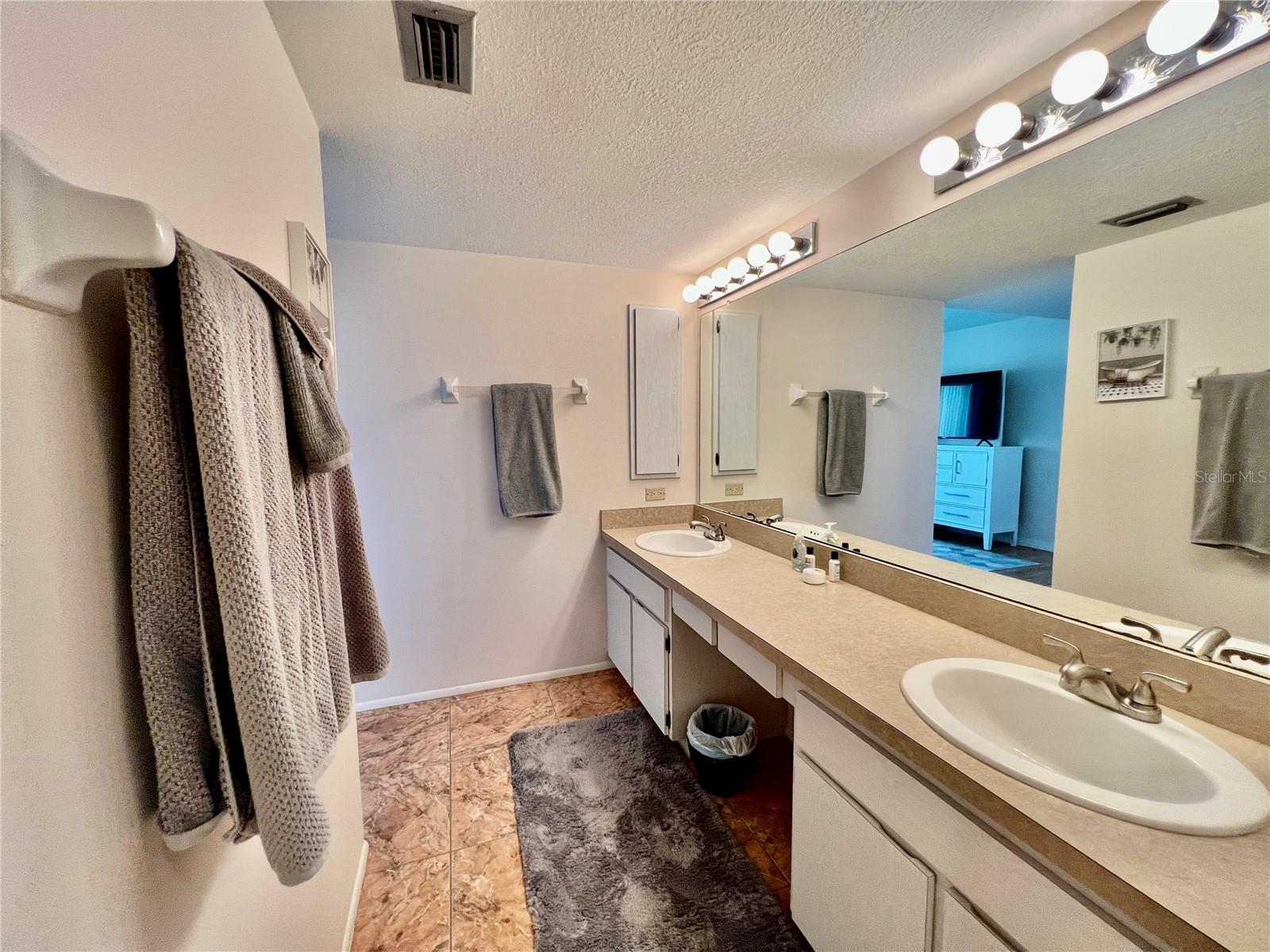 Image 19 of 43 For 801 Islamorada Boulevard 26c