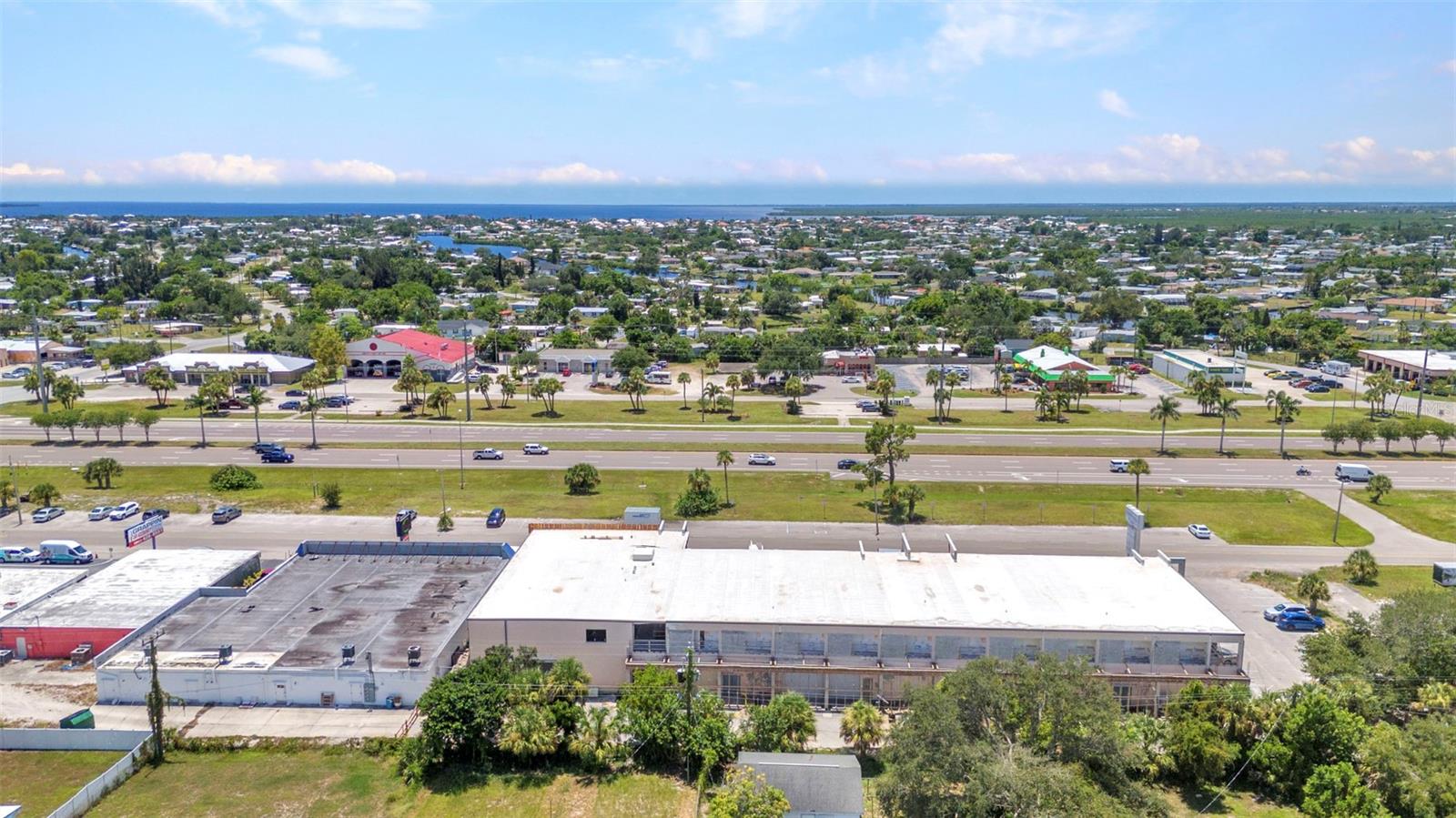 Image 5 of 7 For 3596 Tamiami Trail 212