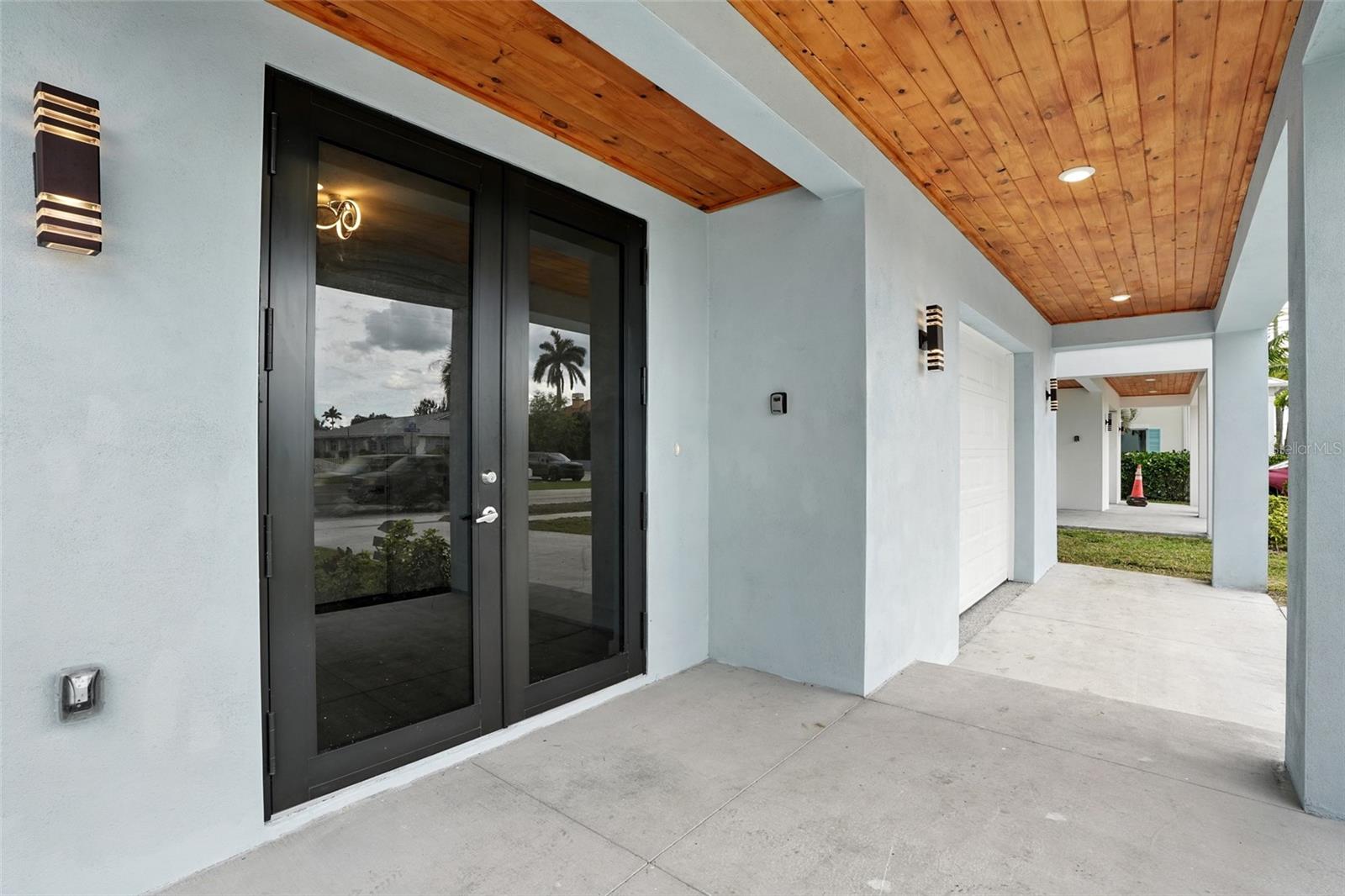 Image 4 of 47 For 217 Shreve Street