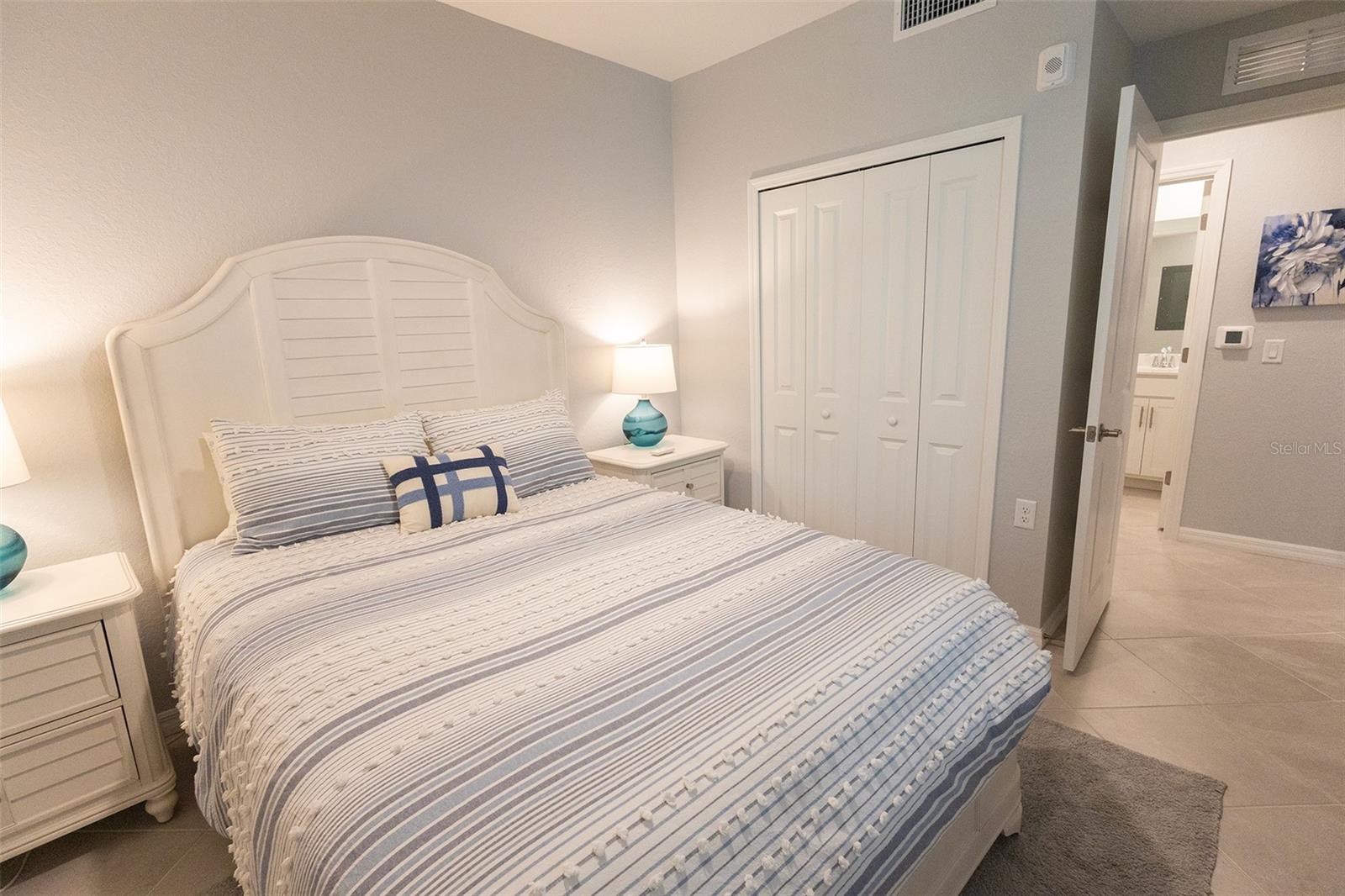Image 21 of 50 For 14234 Heritage Landing Boulevard 1014